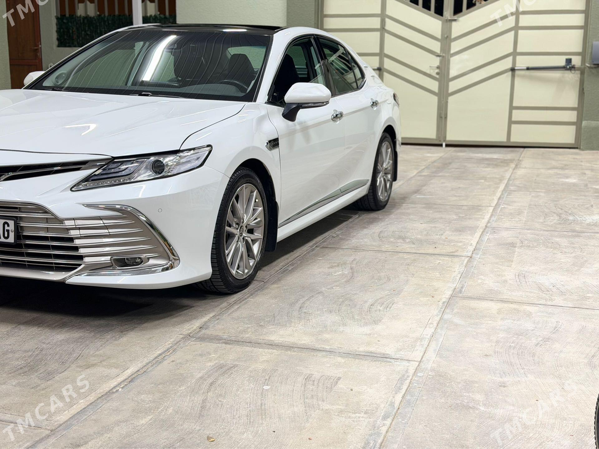 Toyota Camry 2023 - 460 000 TMT - Ашхабад - img 1