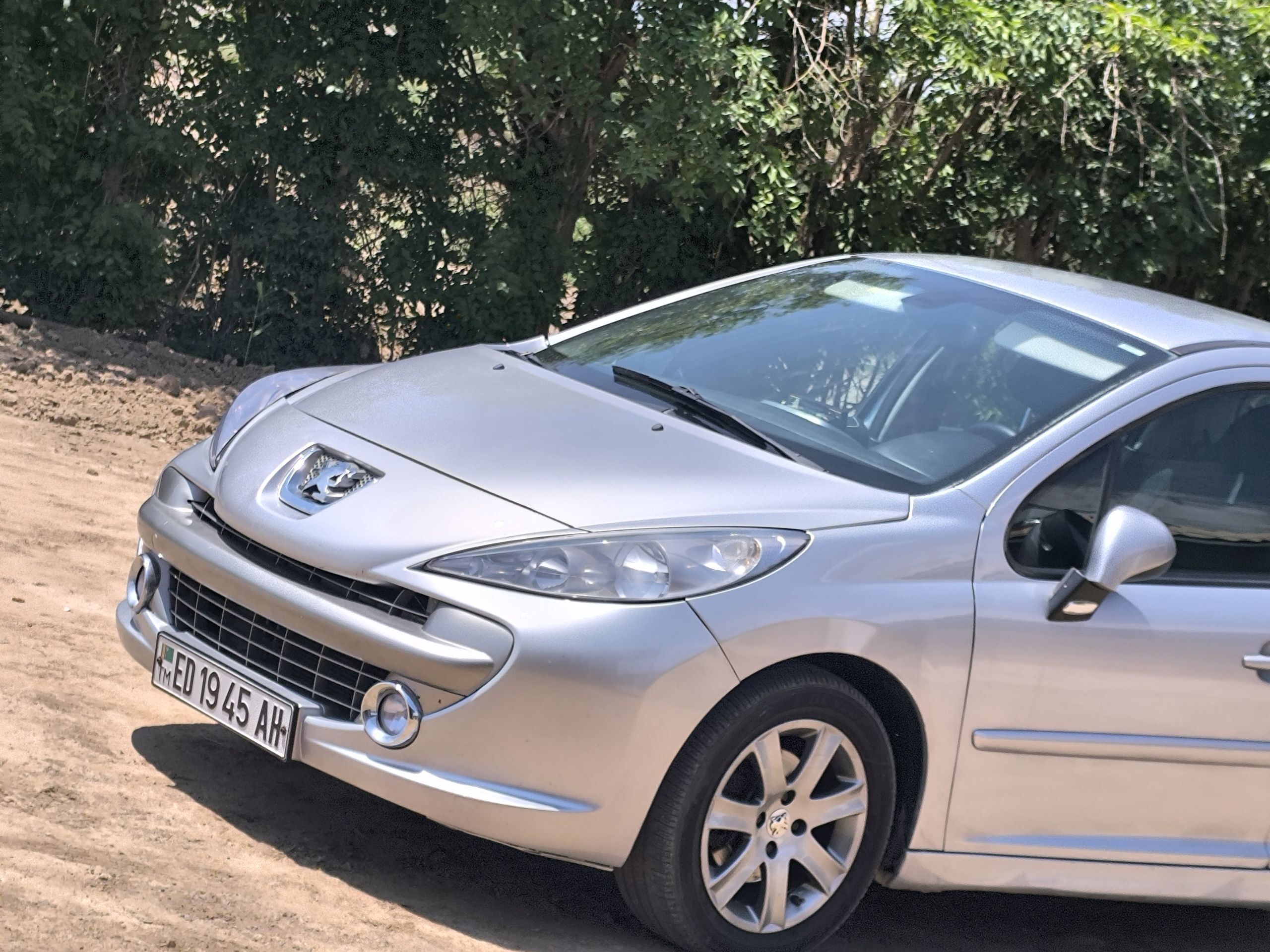 Peugeot 207 2009 - 95 000 TMT - Бузмеин - img 1