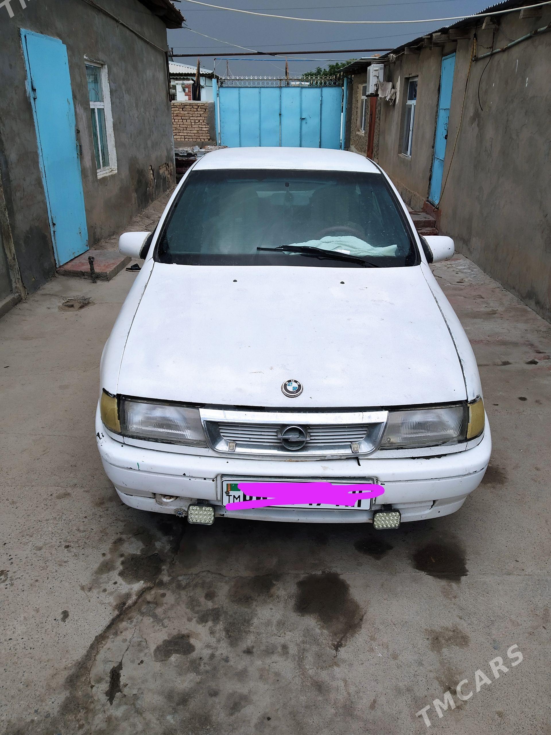 Opel Vectra 1991 - 20 000 TMT - Яшлык - img 1