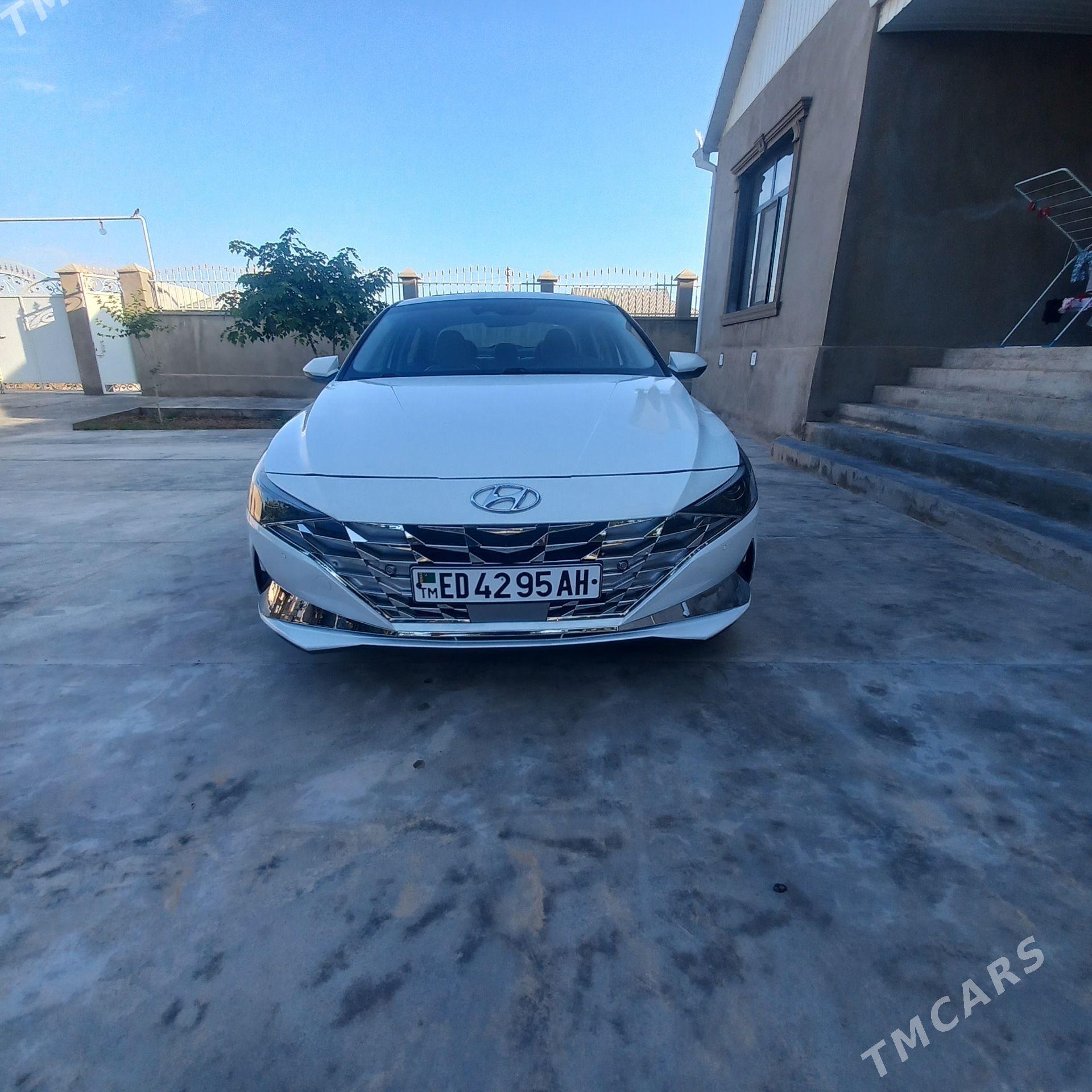 Hyundai Elantra 2020 - 270 000 TMT - Теджен - img 1