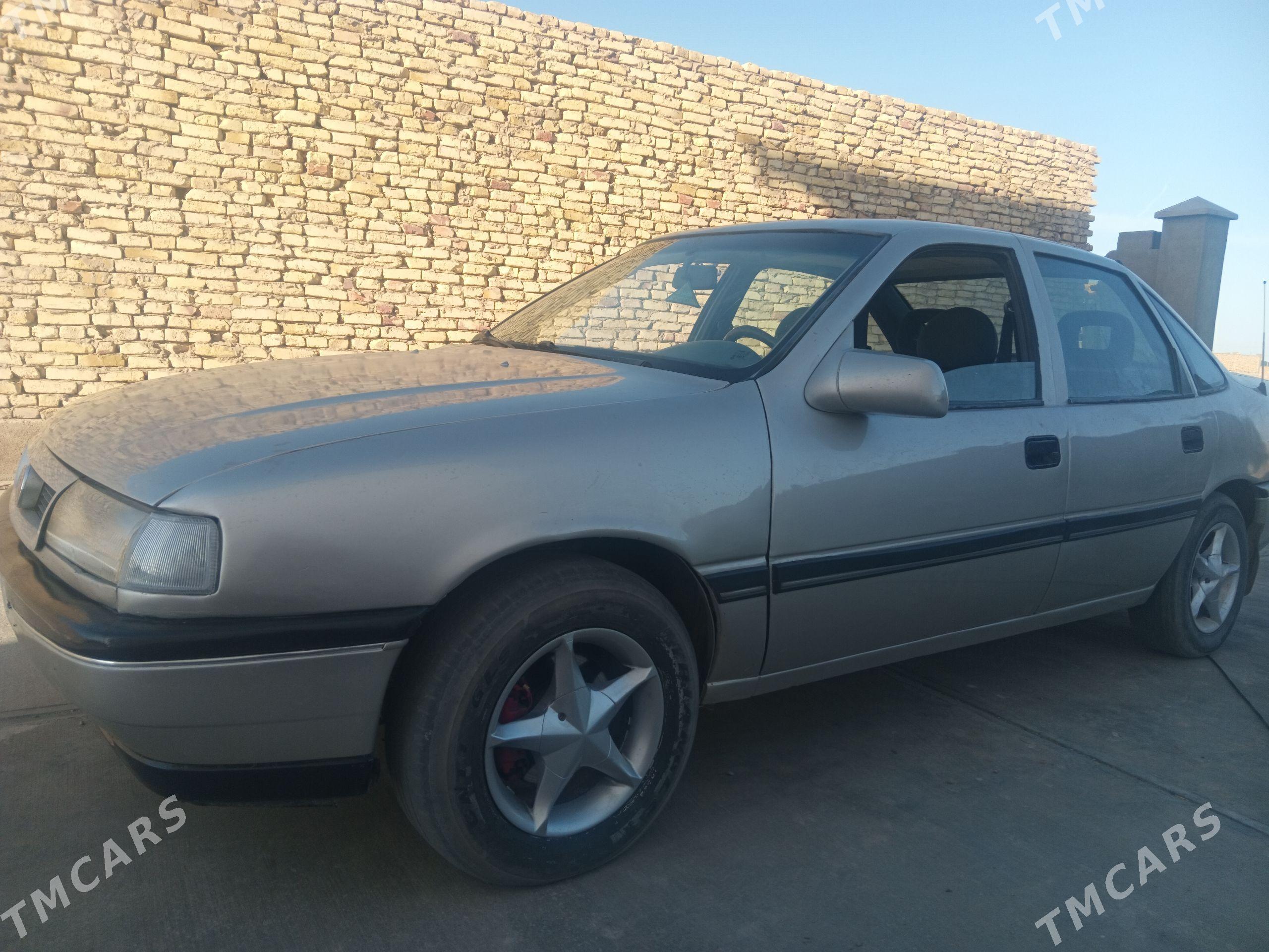 Opel Vectra 1990 - 37 000 TMT - Дашогуз - img 1