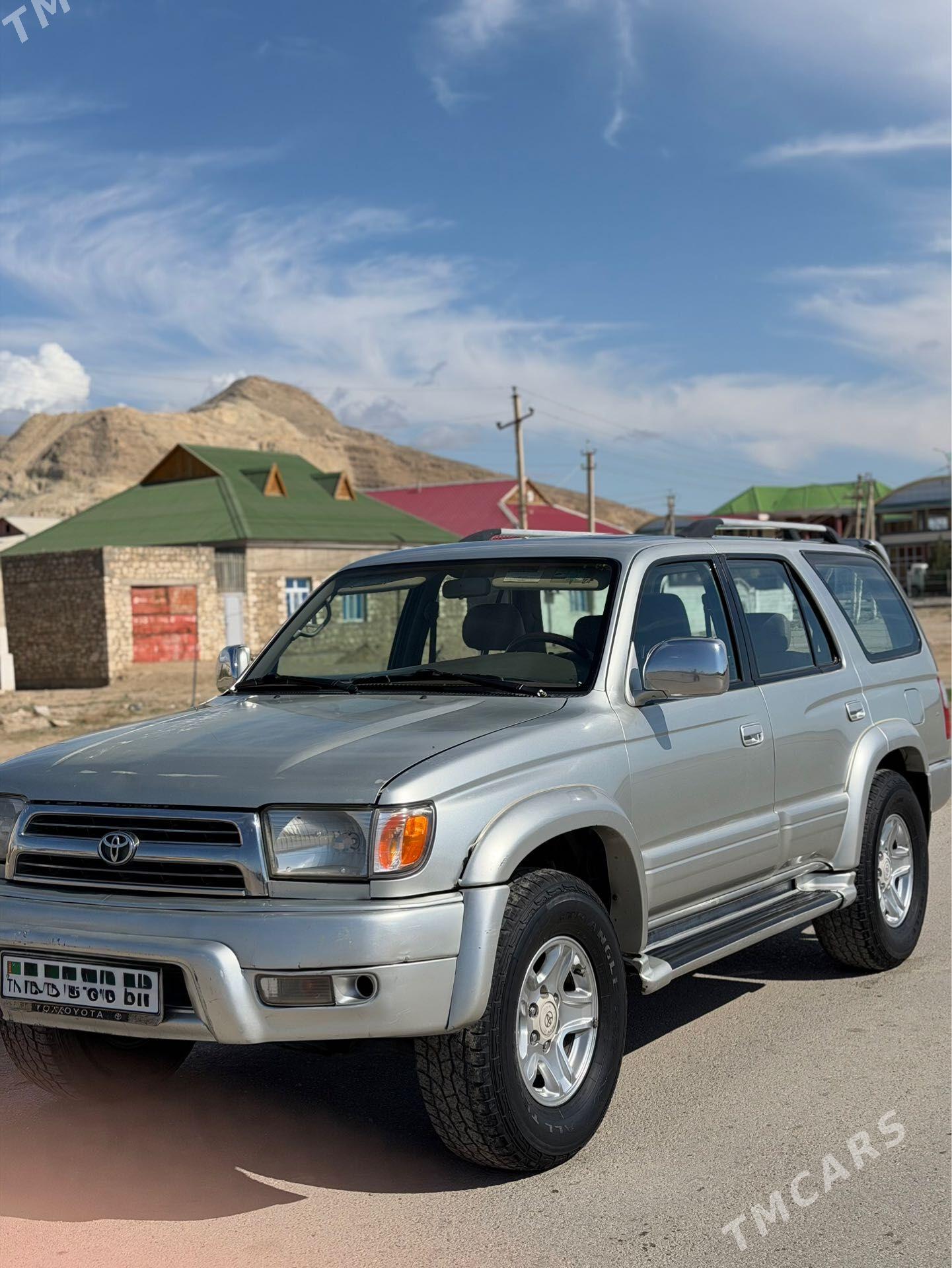 Toyota 4Runner 2000 - 165 000 TMT - Balkanabat - img 1