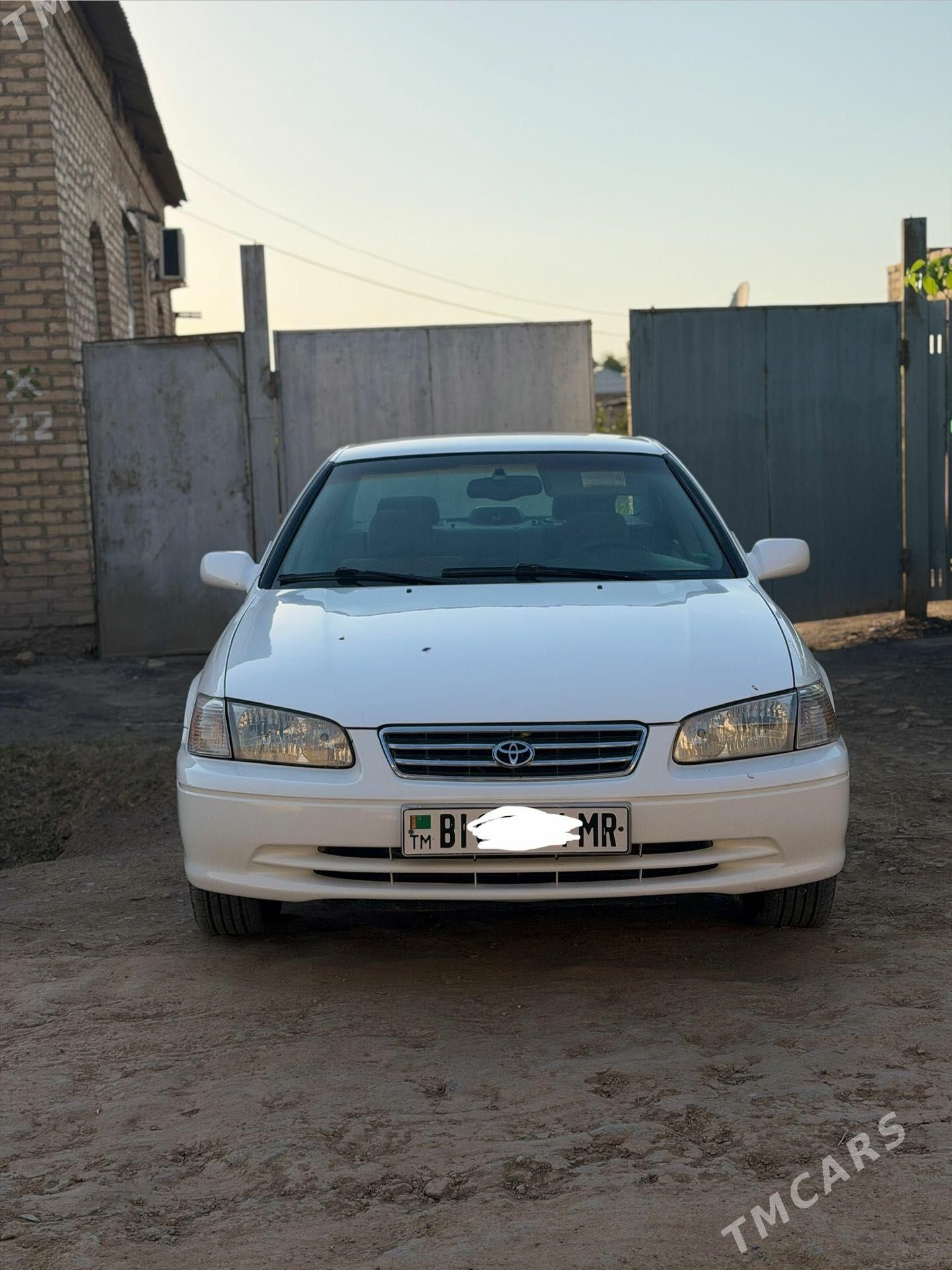Toyota Camry 2000 - 190 000 TMT - Мары - img 1