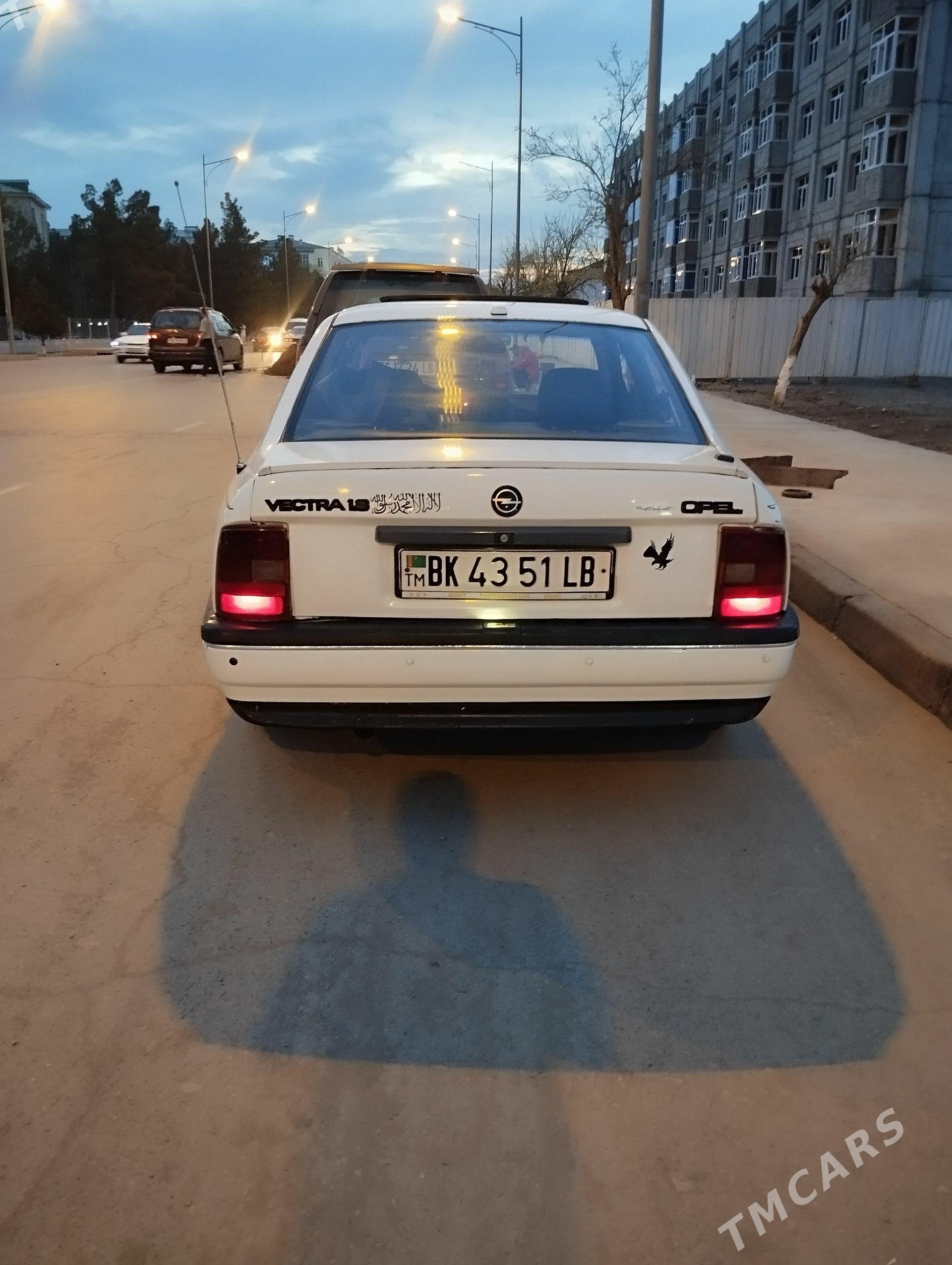 Opel Vectra 1991 - 30 000 TMT - Туркменабат - img 1