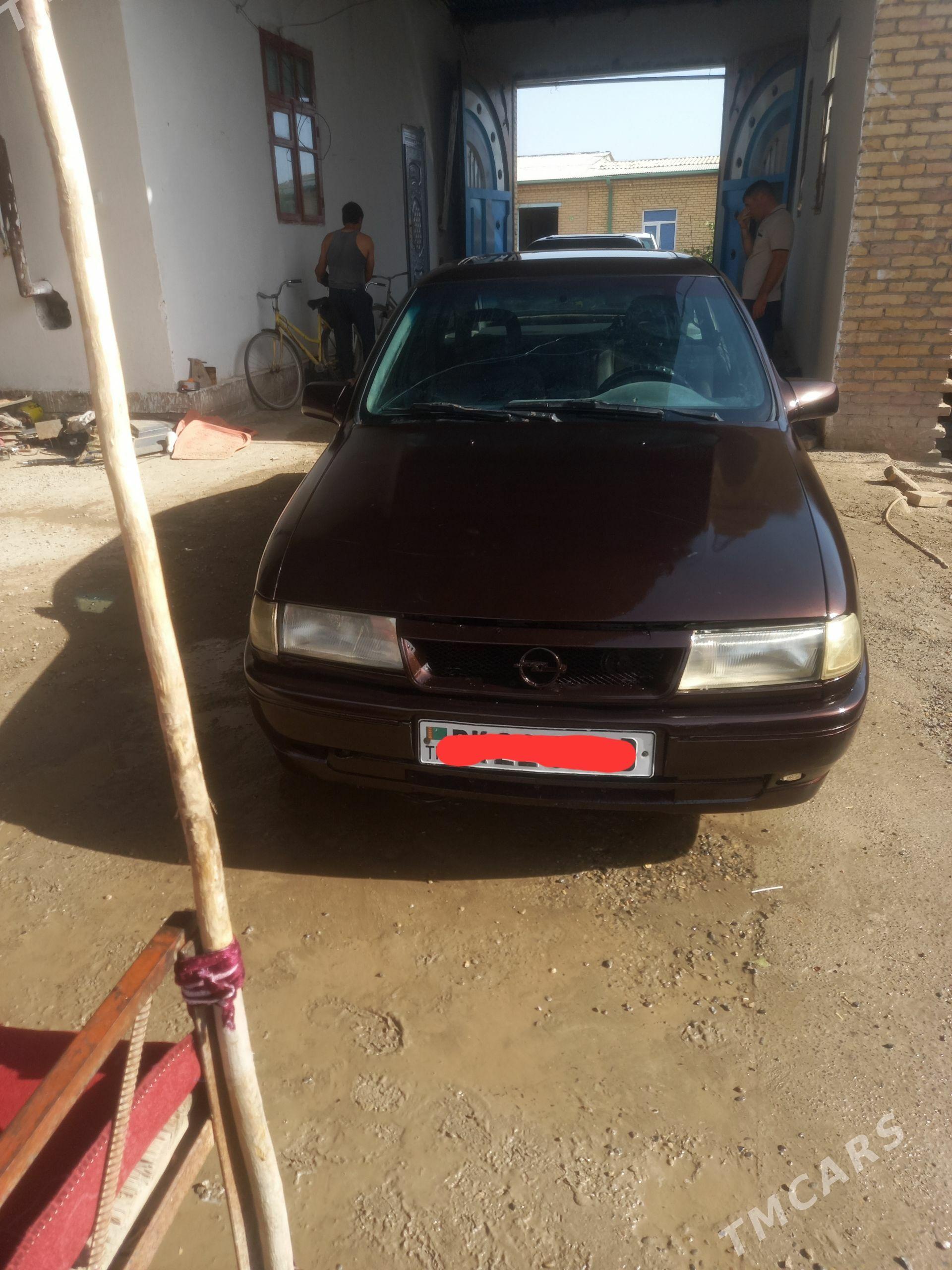 Opel Vectra 1992 - 28 000 TMT - Чарджоу - img 1