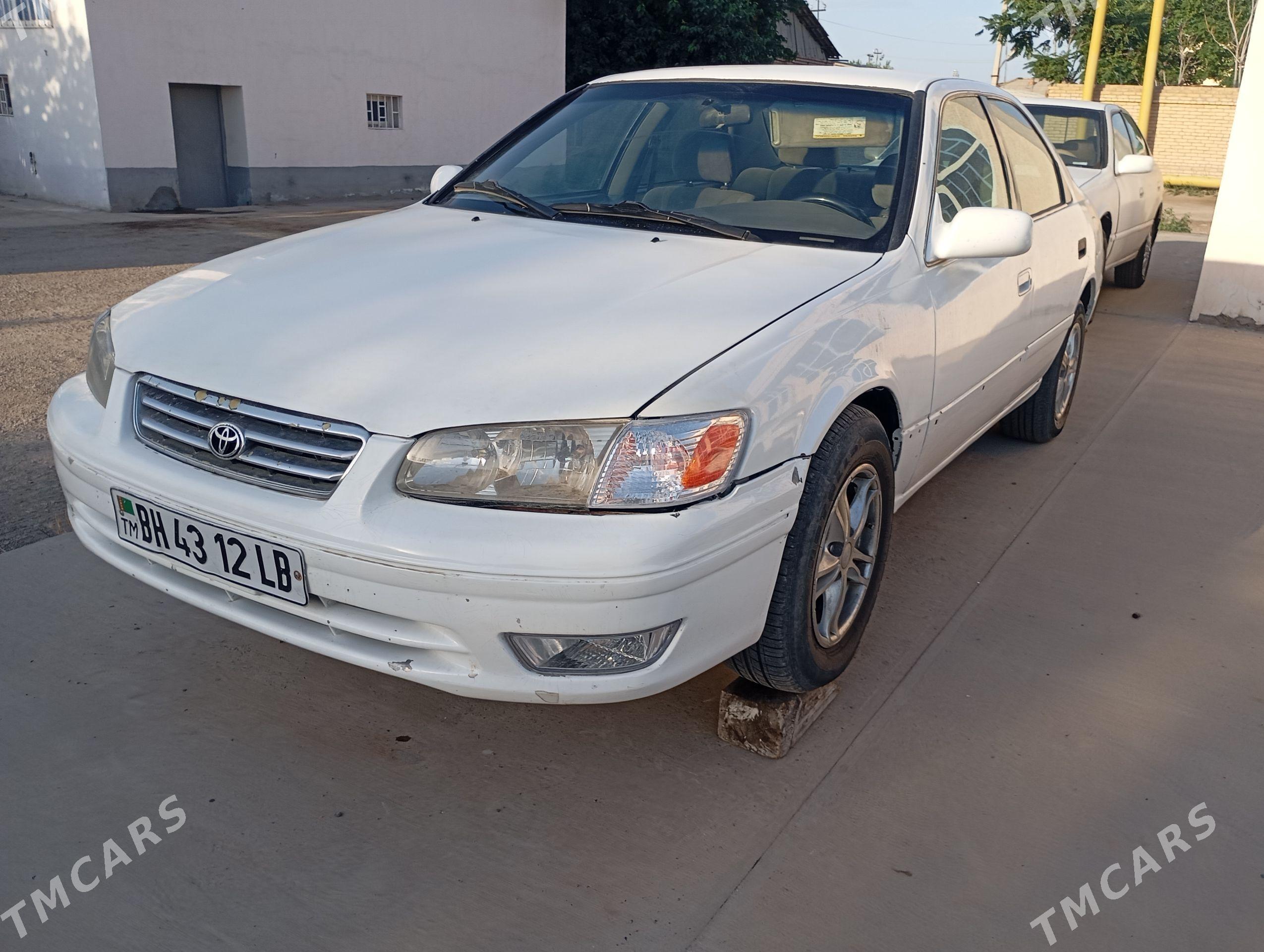 Toyota Camry 2001 - 130 000 TMT - Туркменабат - img 1