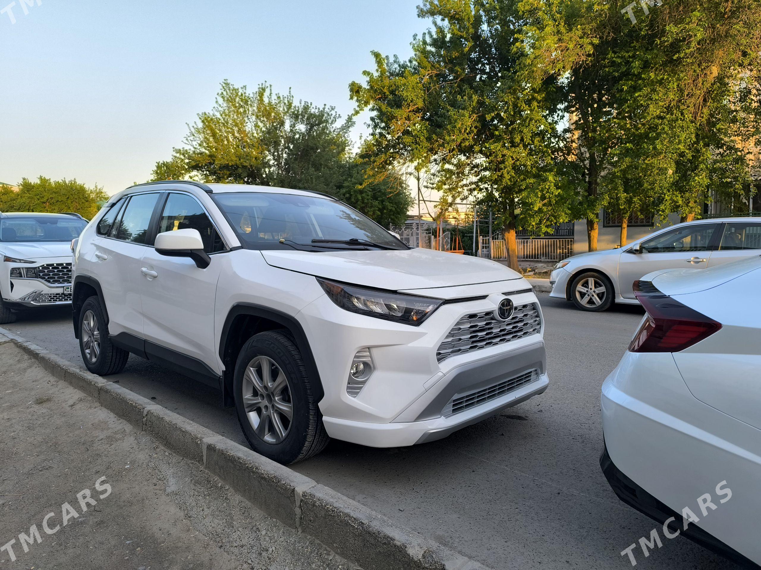 Toyota RAV4 2020 - 350 000 TMT - Мары - img 1