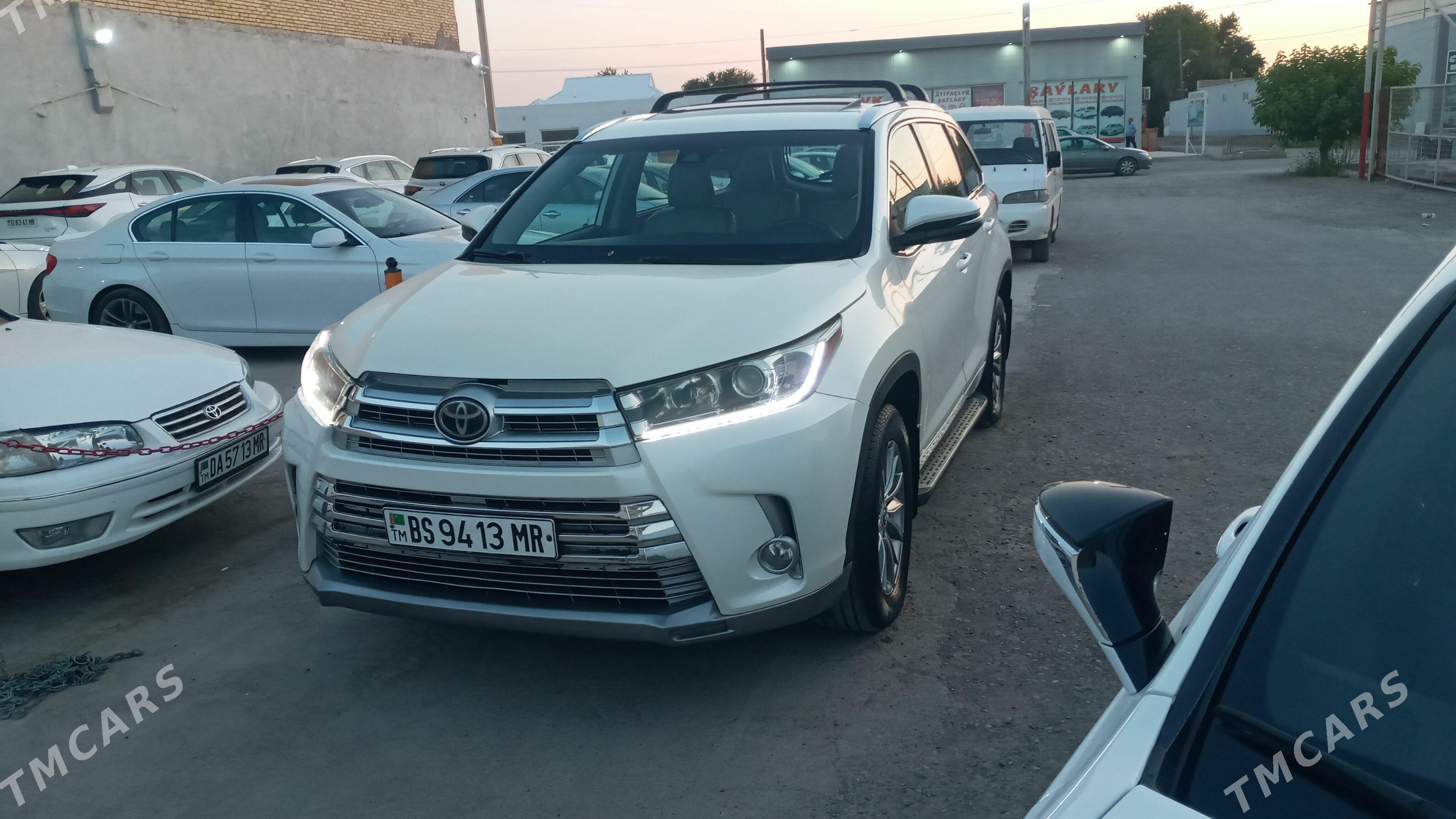 Toyota Highlander 2018 - 445 000 TMT - Мары - img 1