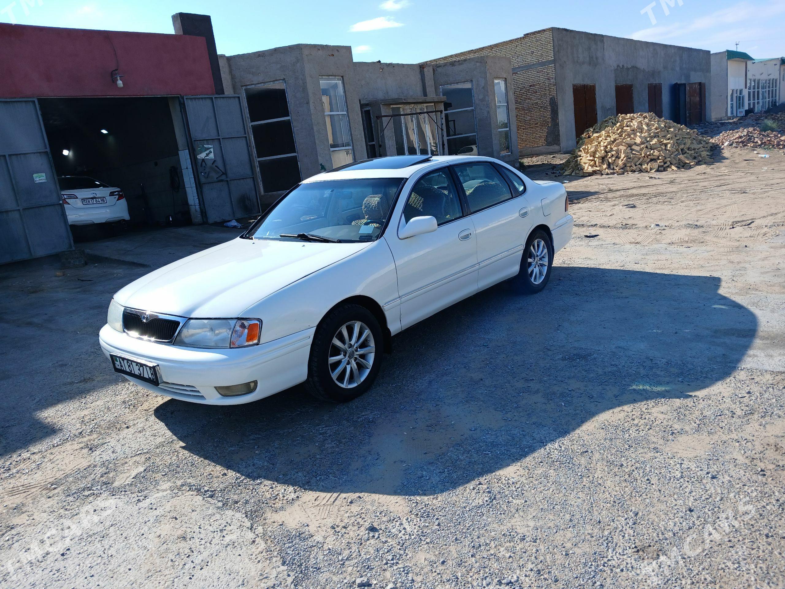 Toyota Avalon 1999 - 150 000 TMT - Seýdi - img 1