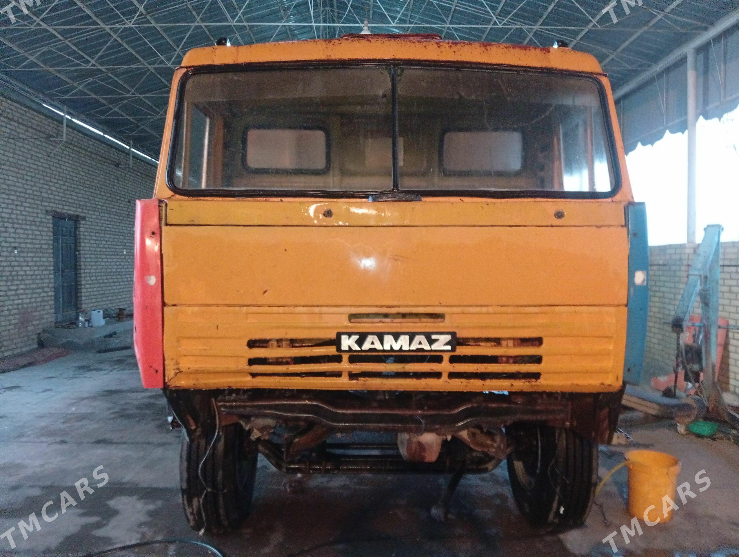Kamaz 6520 2007 - 120 000 TMT - Мургап - img 1