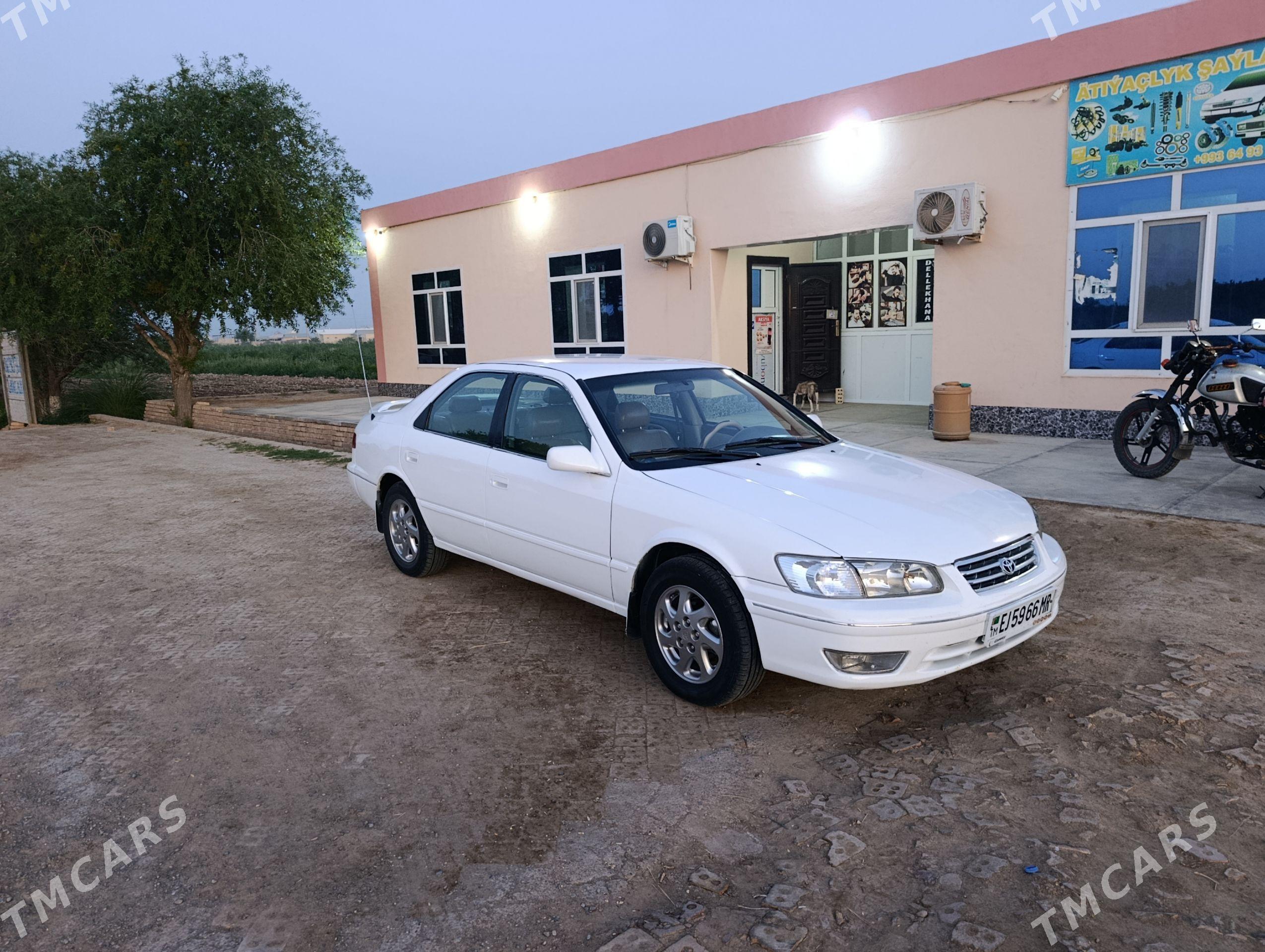 Toyota Camry 1998 - 170 000 TMT - Garagum etraby - img 1