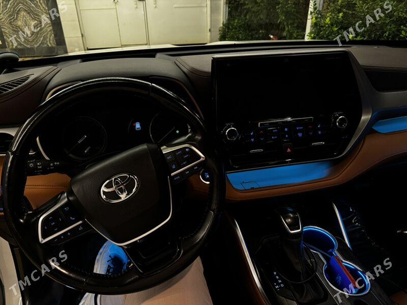Toyota Highlander 2021 - 750 750 TMT - Ашхабад - img 1
