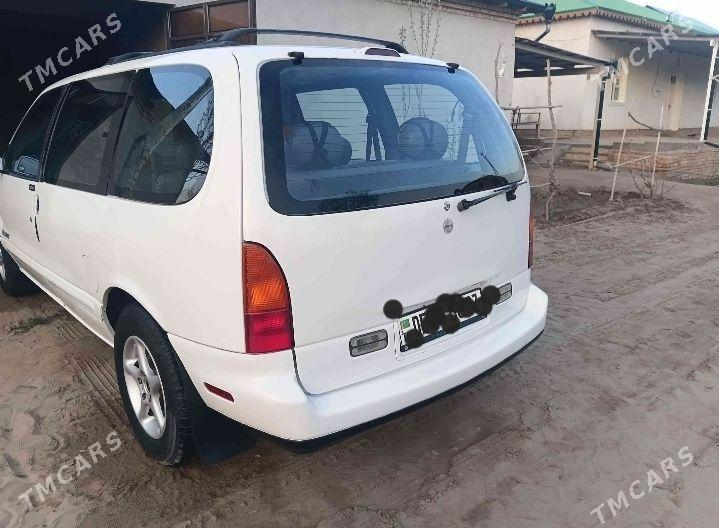 Nissan Quest 1995 - 120 000 TMT - Гурбансолтан Едже - img 1