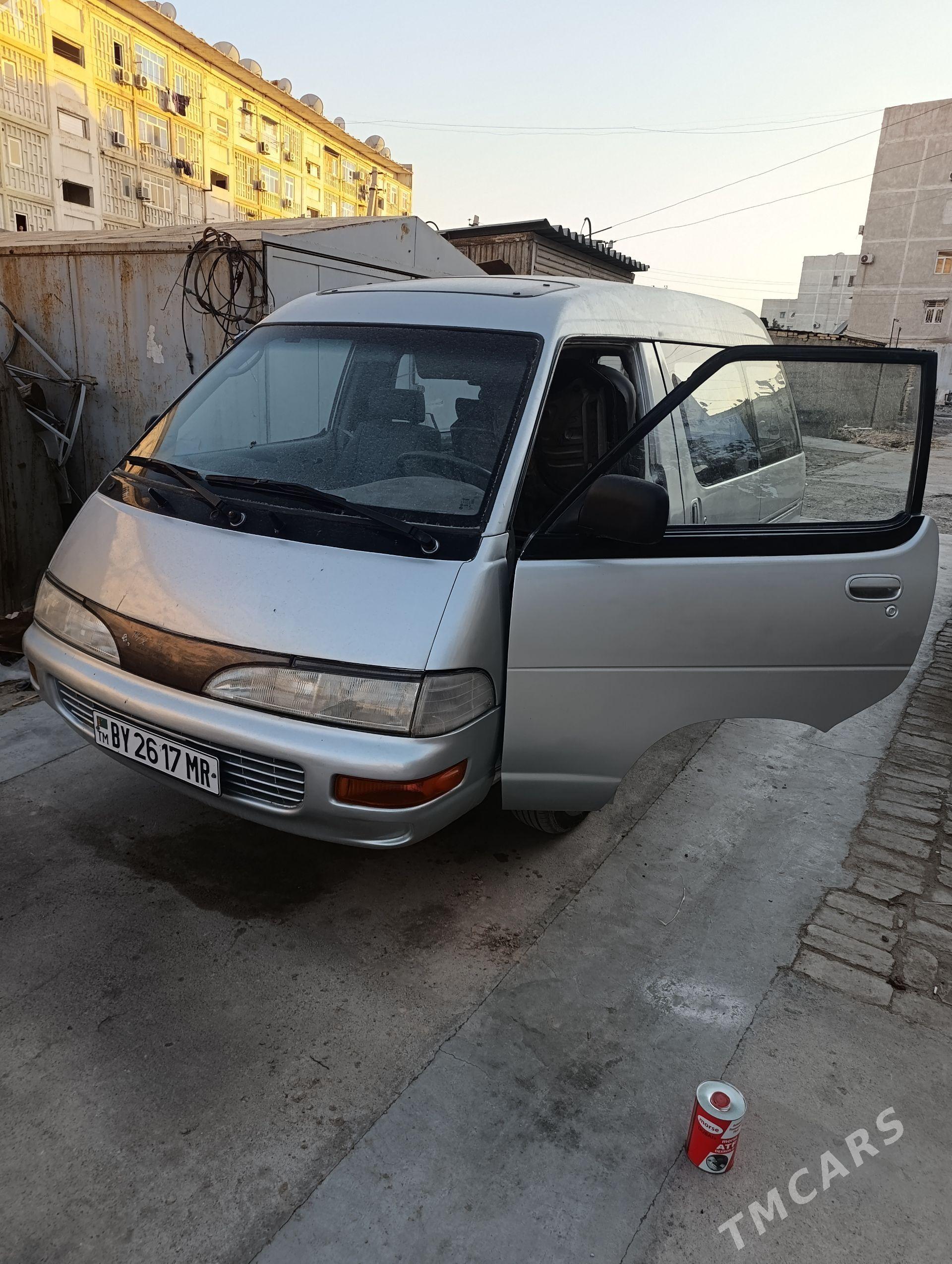Toyota Town Ace 1993 - 50 000 TMT - Mary - img 1