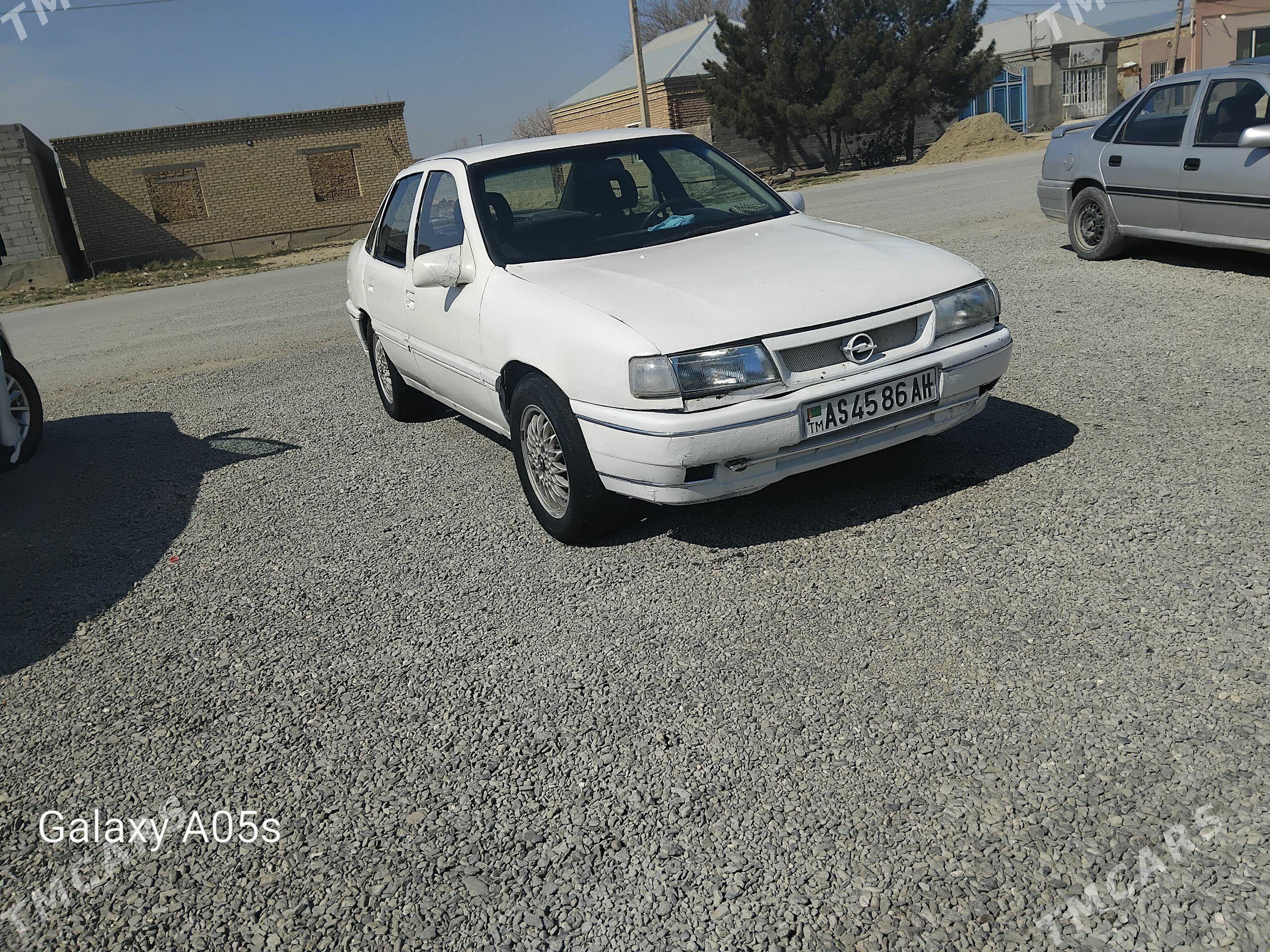 Opel Vectra 1991 - 26 000 TMT - Bäherden - img 1