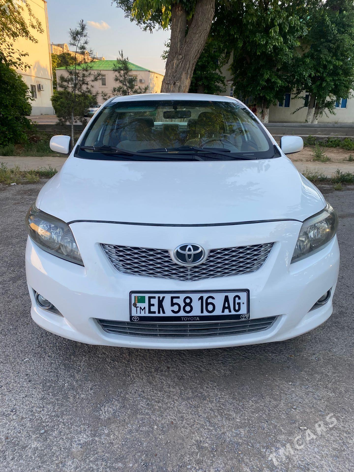 Toyota Corolla 2010 - 190 000 TMT - 1 мкр - img 1