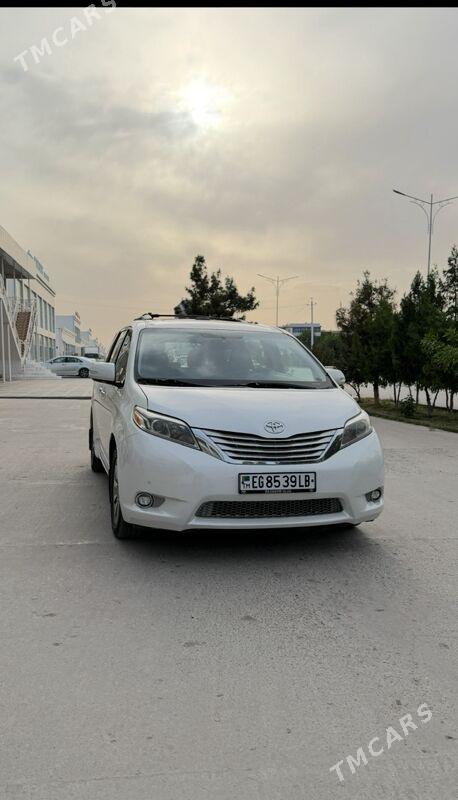 Toyota Sienna 2016 - 450 000 TMT - Туркменабат - img 1