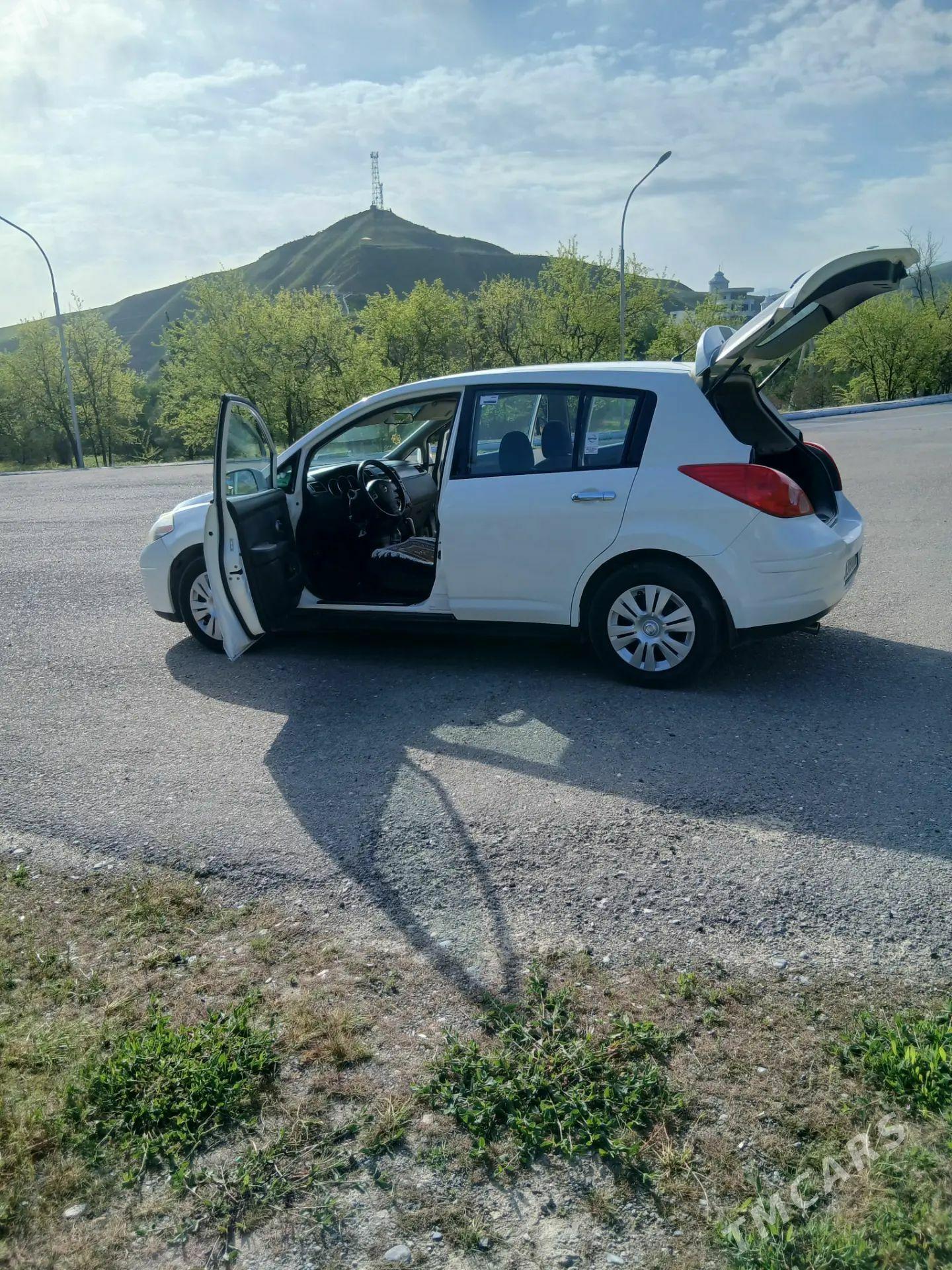 Nissan Versa 2012 - 145 000 TMT - Ашхабад - img 1