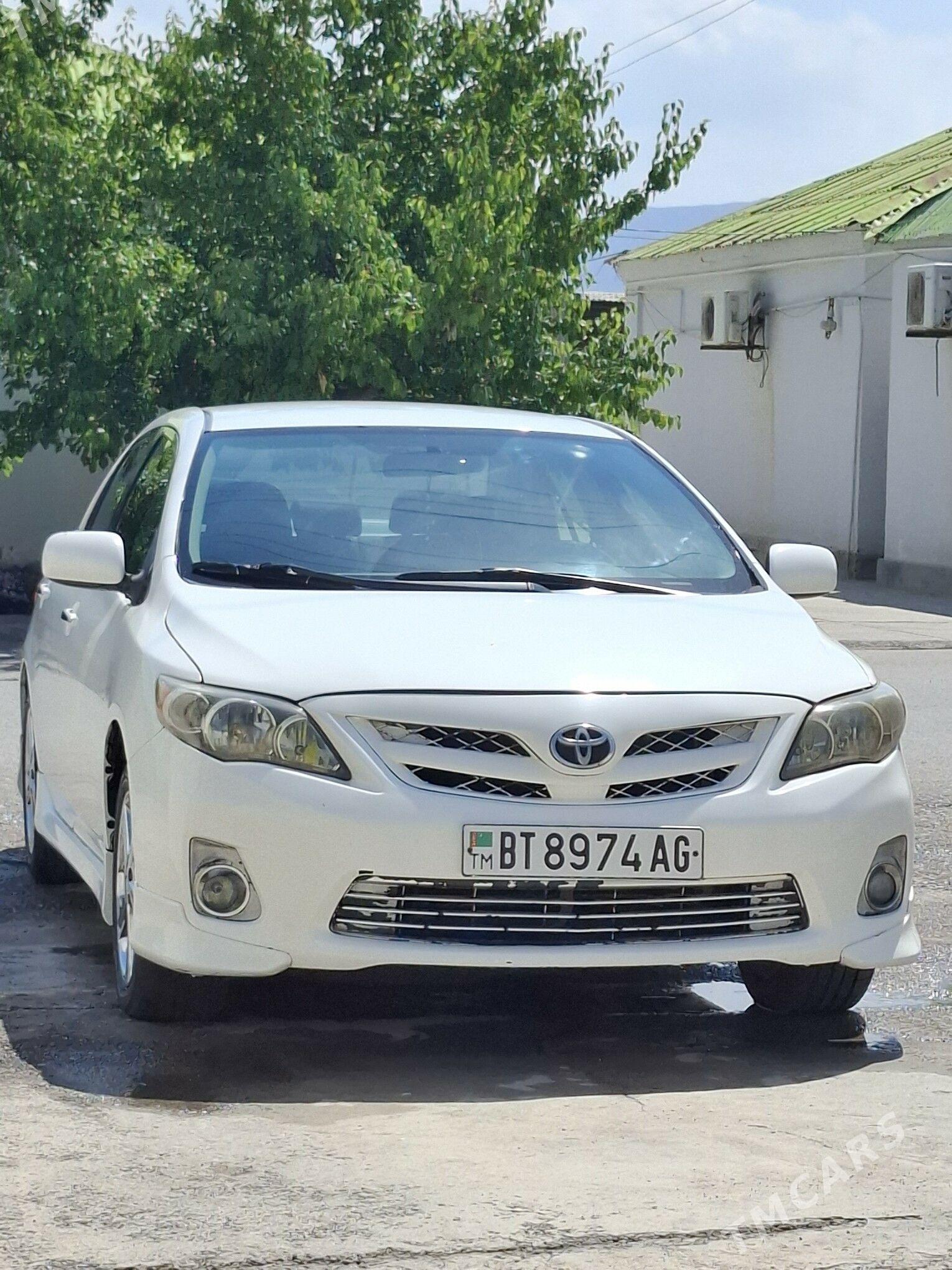 Toyota Corolla 2011 - 190 000 TMT - Büzmeýin - img 1