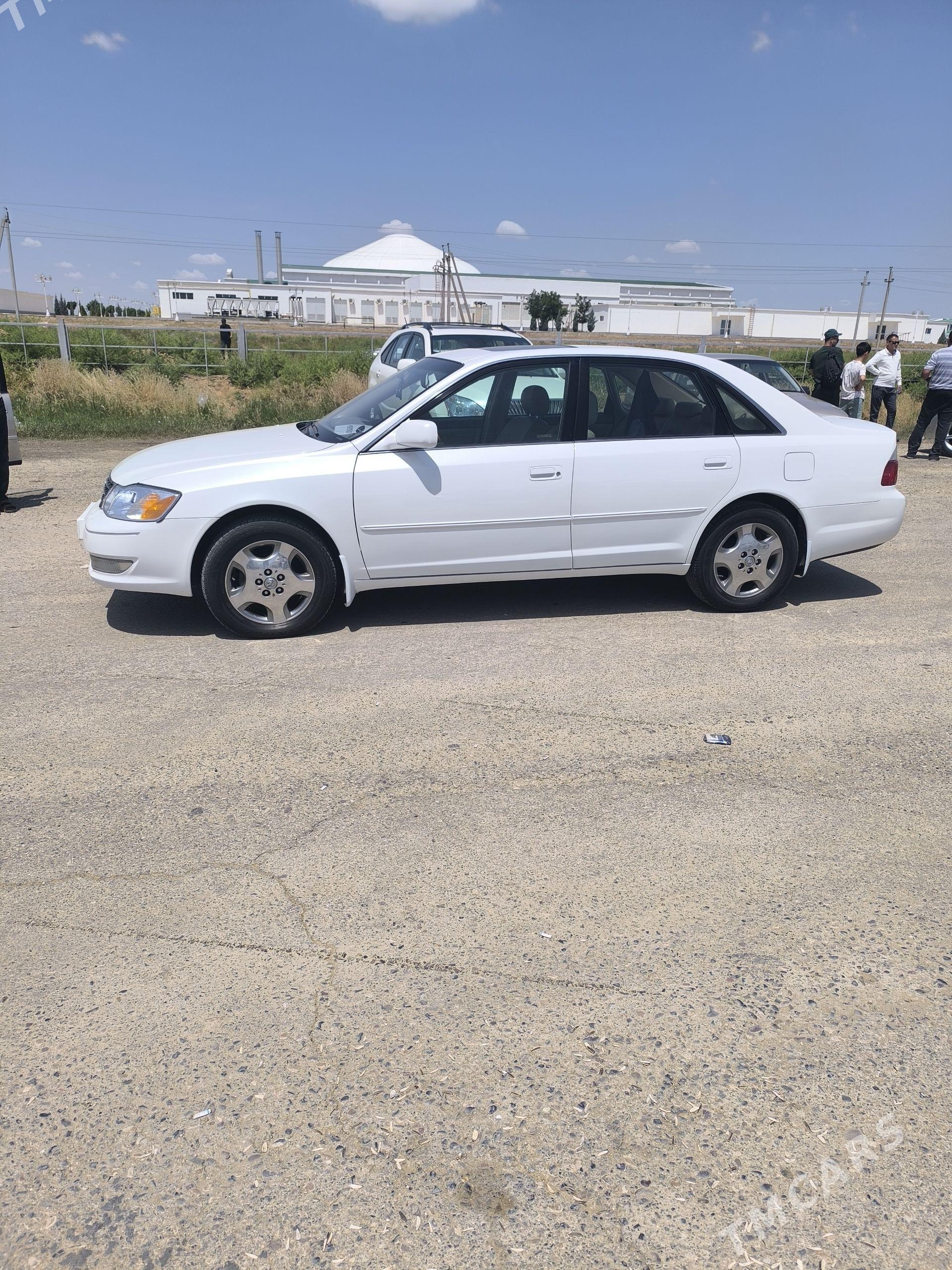 Toyota Avalon 2002 - 250 000 TMT - Мары - img 1