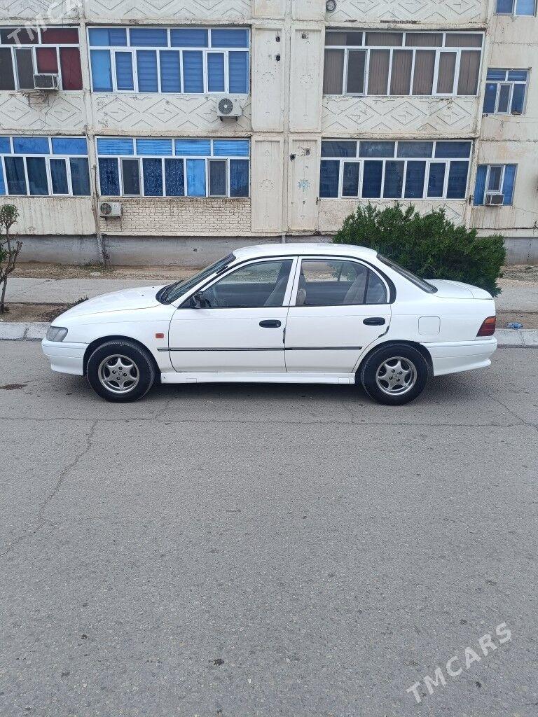 Toyota Corolla 1995 - 72 000 TMT - Балканабат - img 1