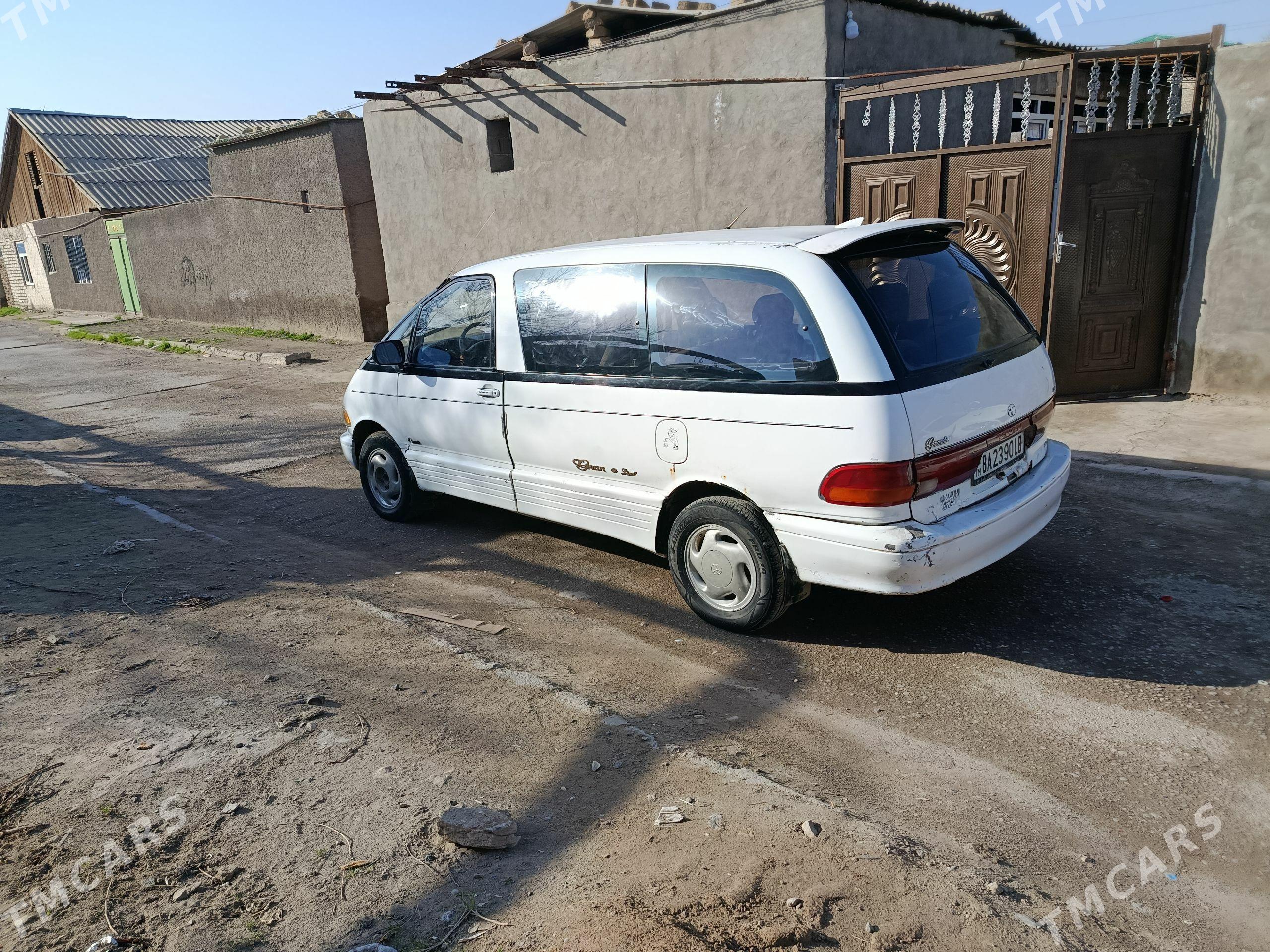 Toyota Previa 1992 - 65 000 TMT - Magdanly - img 1