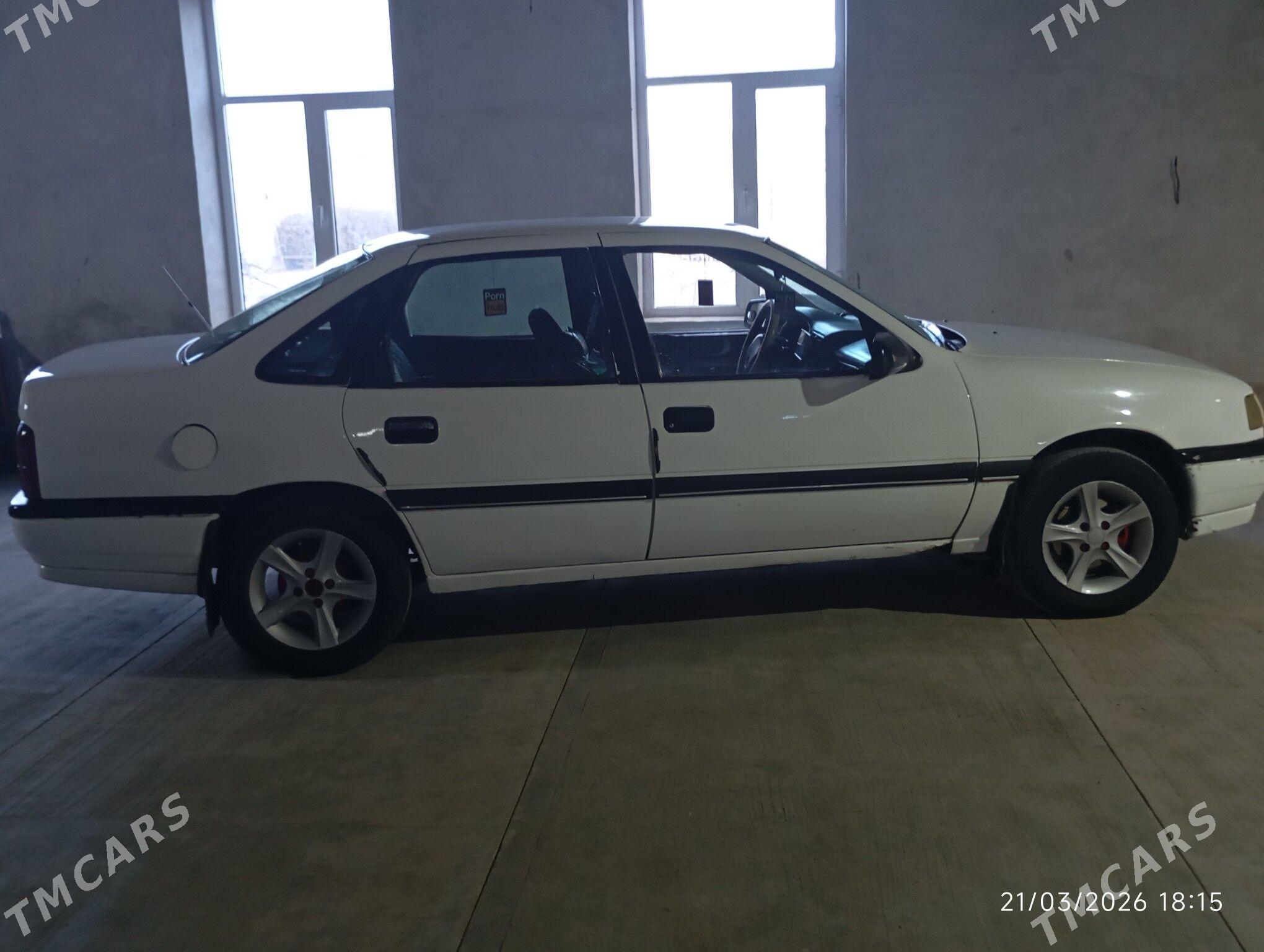 Opel Vectra 1990 - 28 000 TMT - Seýdi - img 1