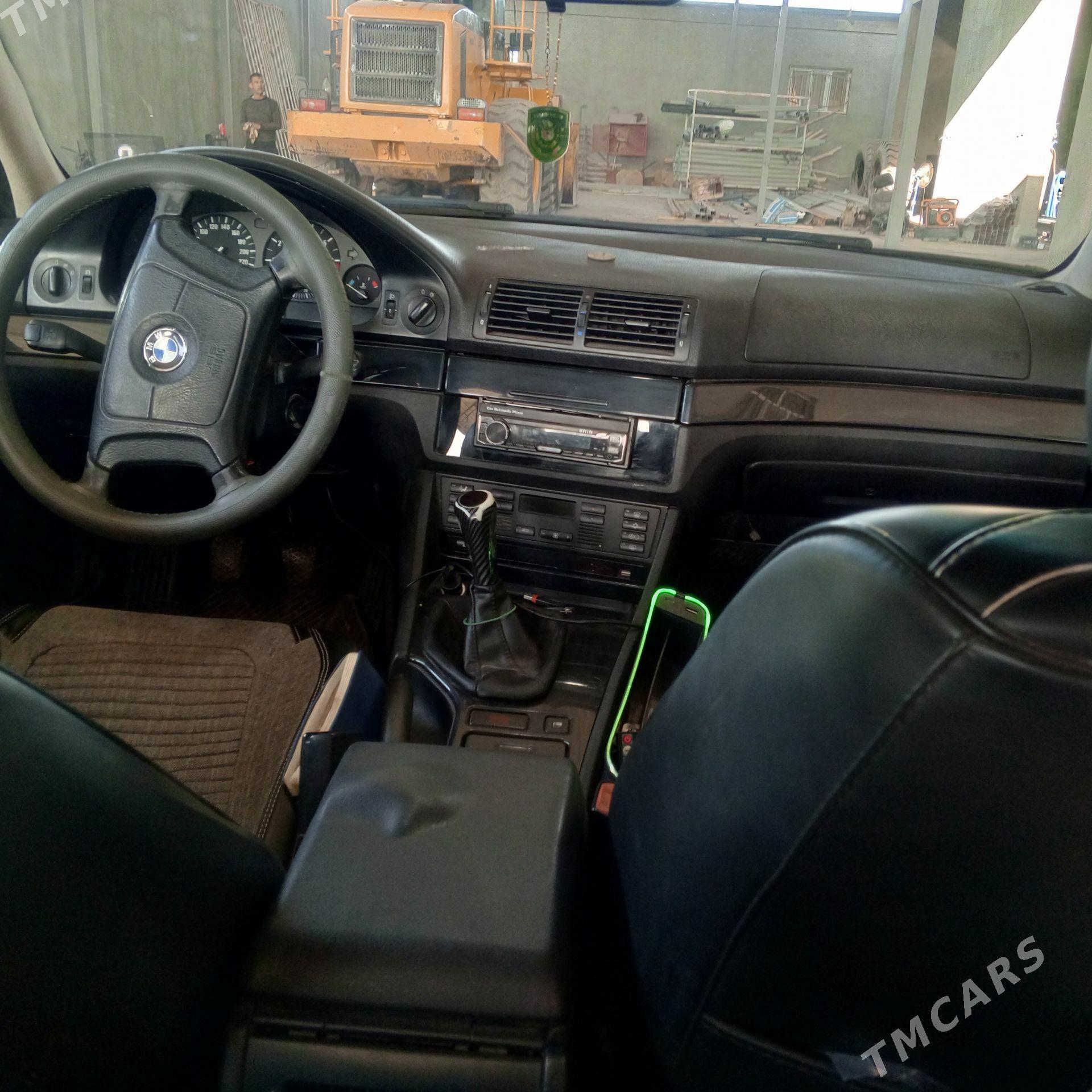 BMW 520 1998 - 95 000 TMT - Daşoguz - img 1