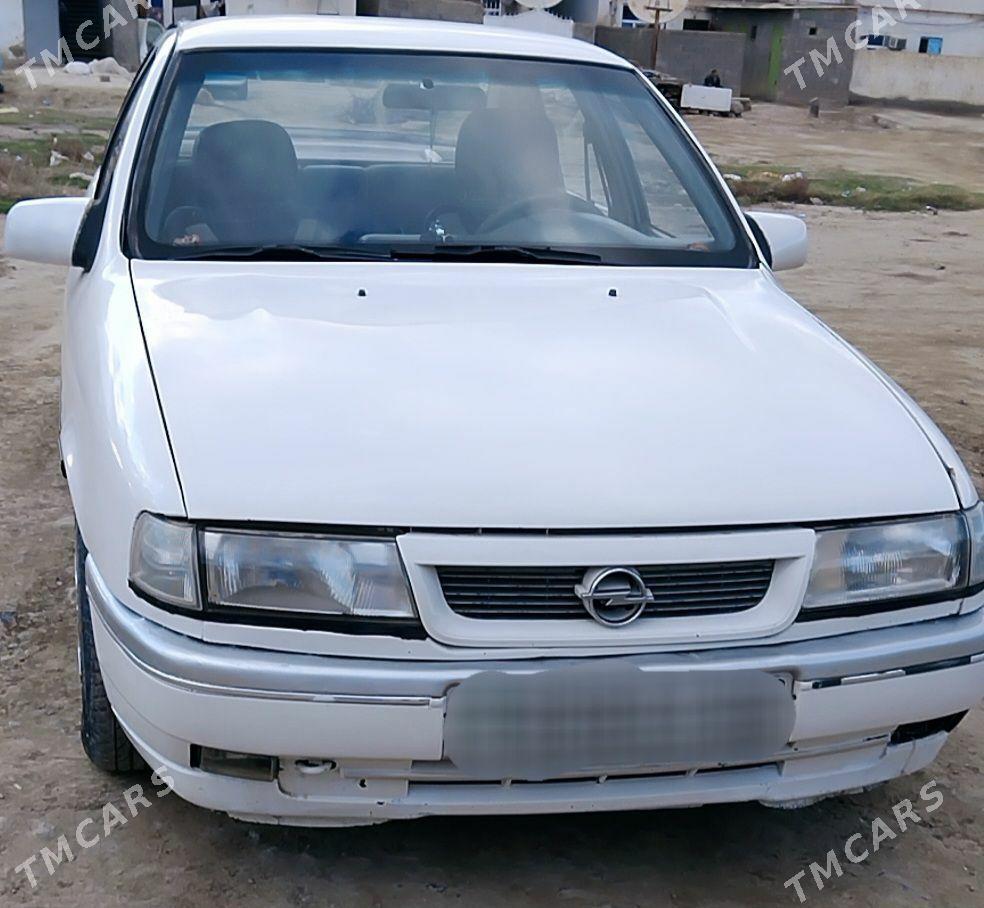 Opel Vectra 1990 - 40 000 TMT - Бахарден - img 1
