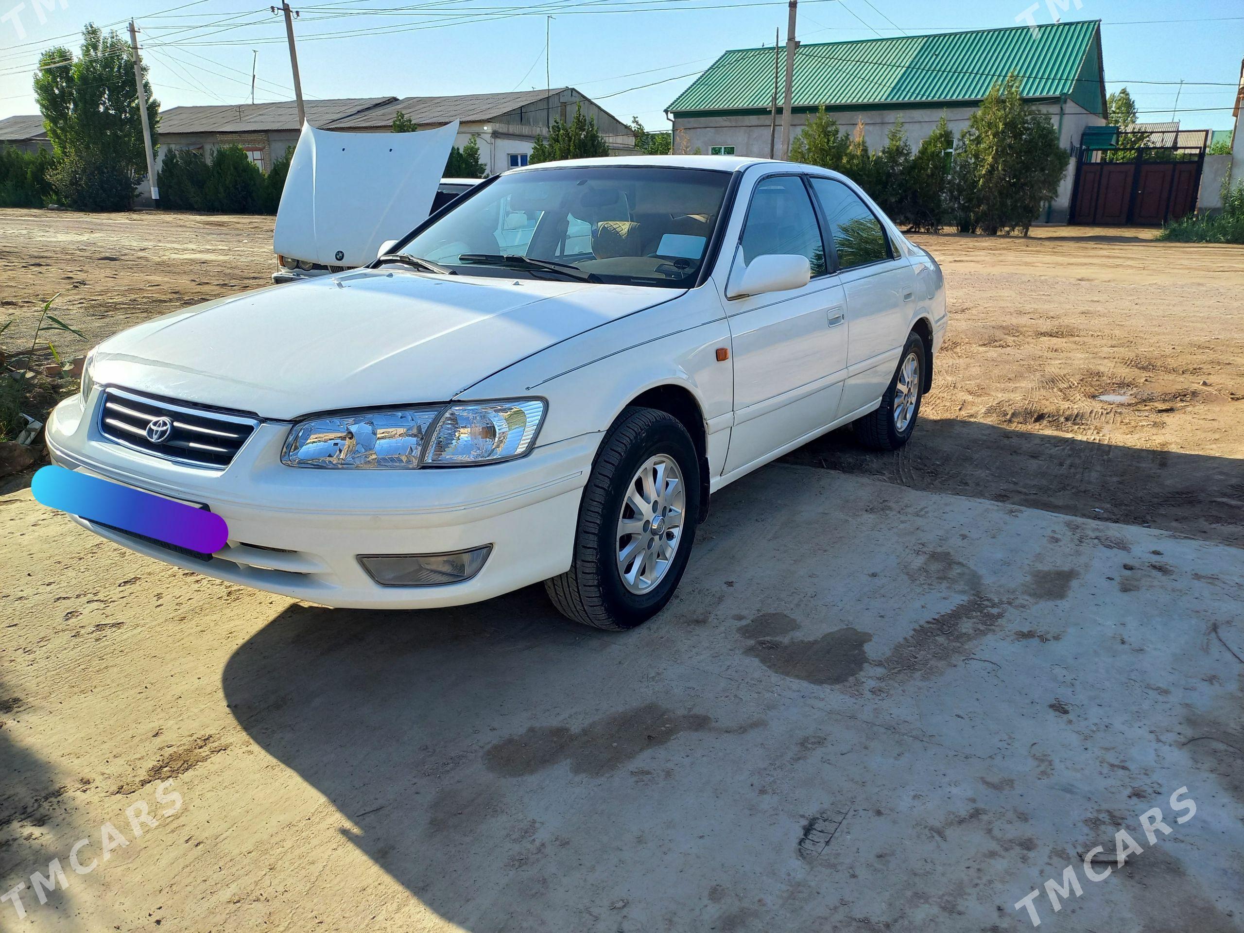 Toyota Camry 2001 - 150 000 TMT - етр. Туркменбаши - img 1