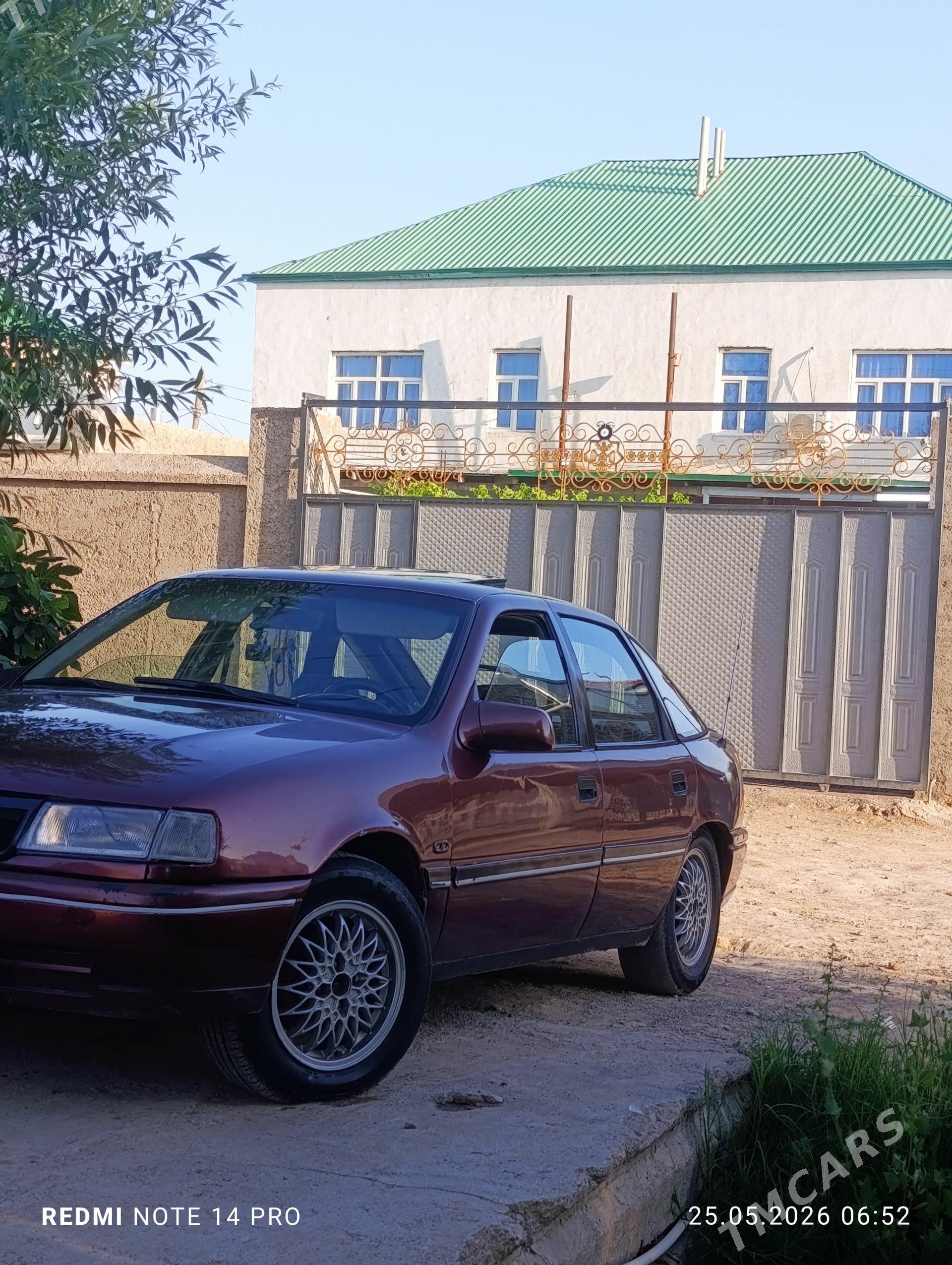 Opel Vectra 1990 - 30 000 TMT - Мургап - img 1