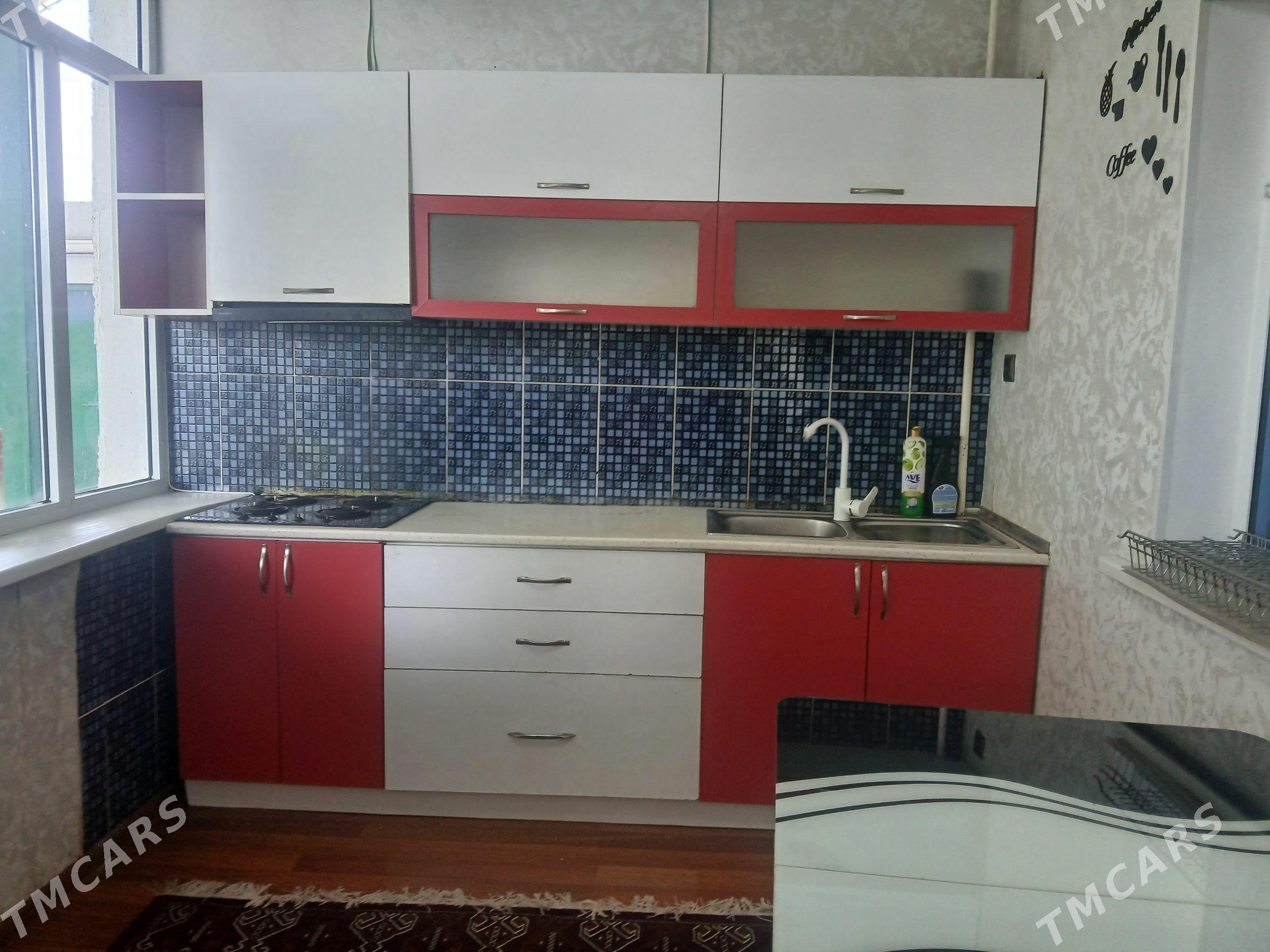 Kuhunnyy garnitur. - Türkmenbaşy - img 1