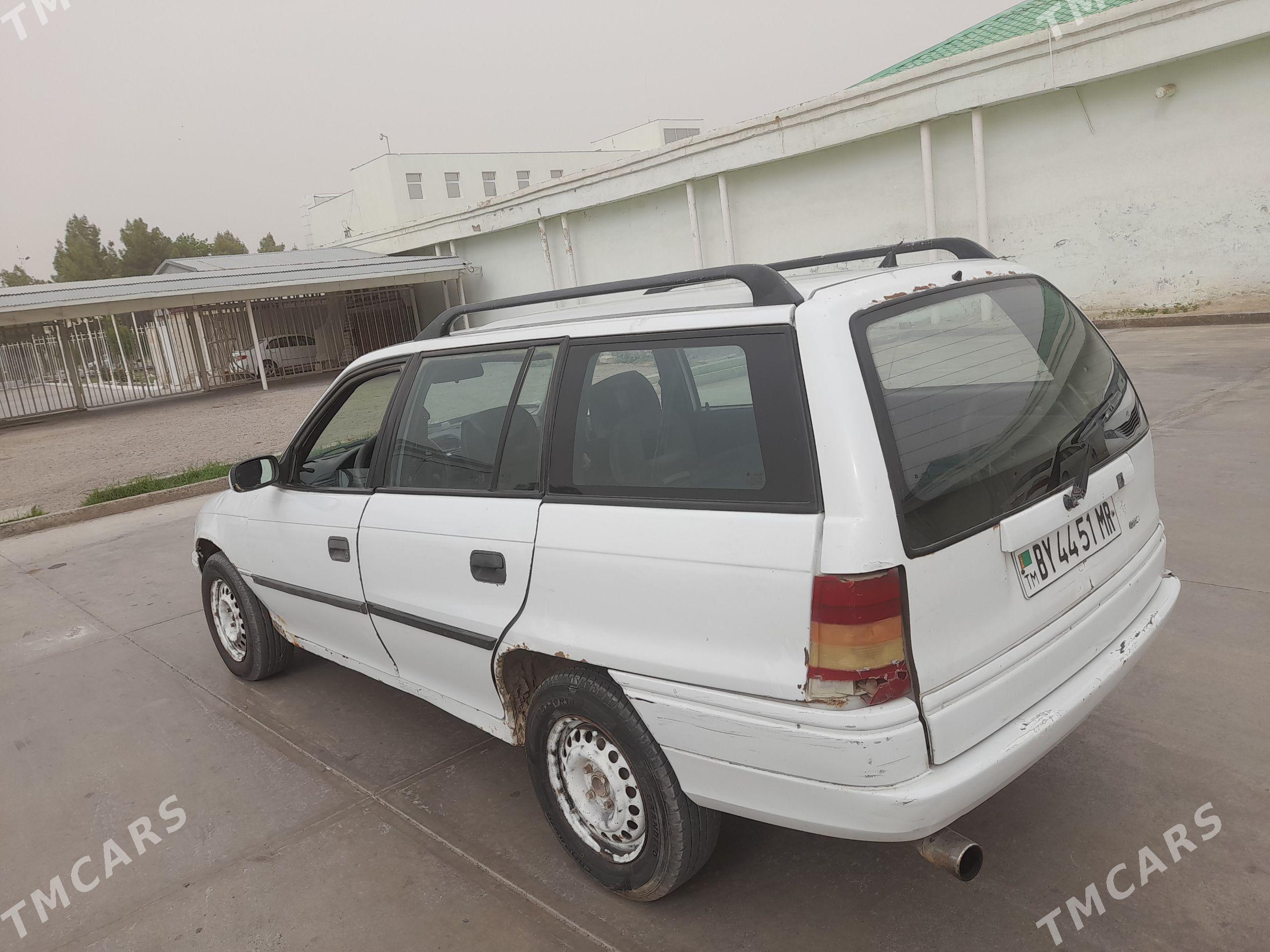 Opel Astra 1995 - 30 000 TMT - Mary - img 1