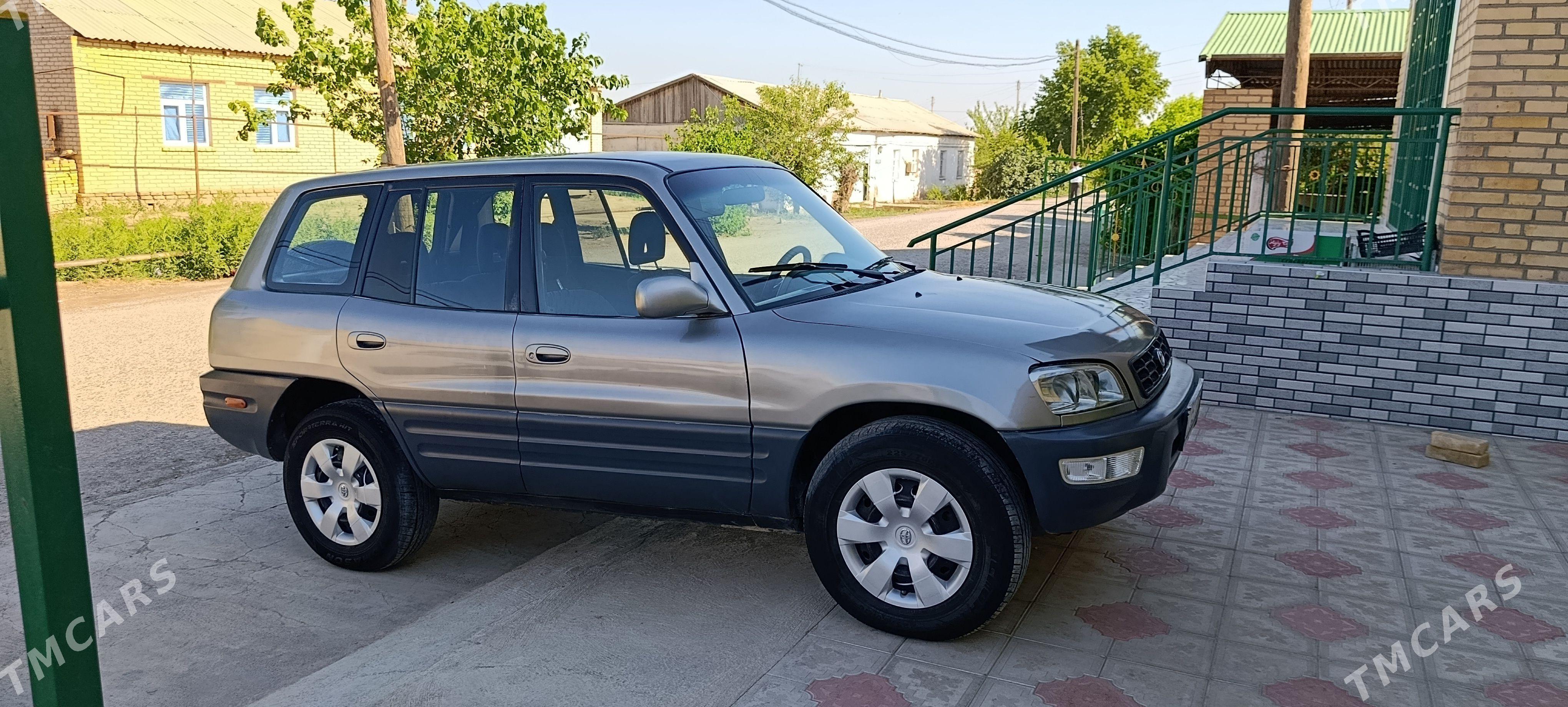 Toyota RAV4 2000 - 112 000 TMT - Керки - img 1