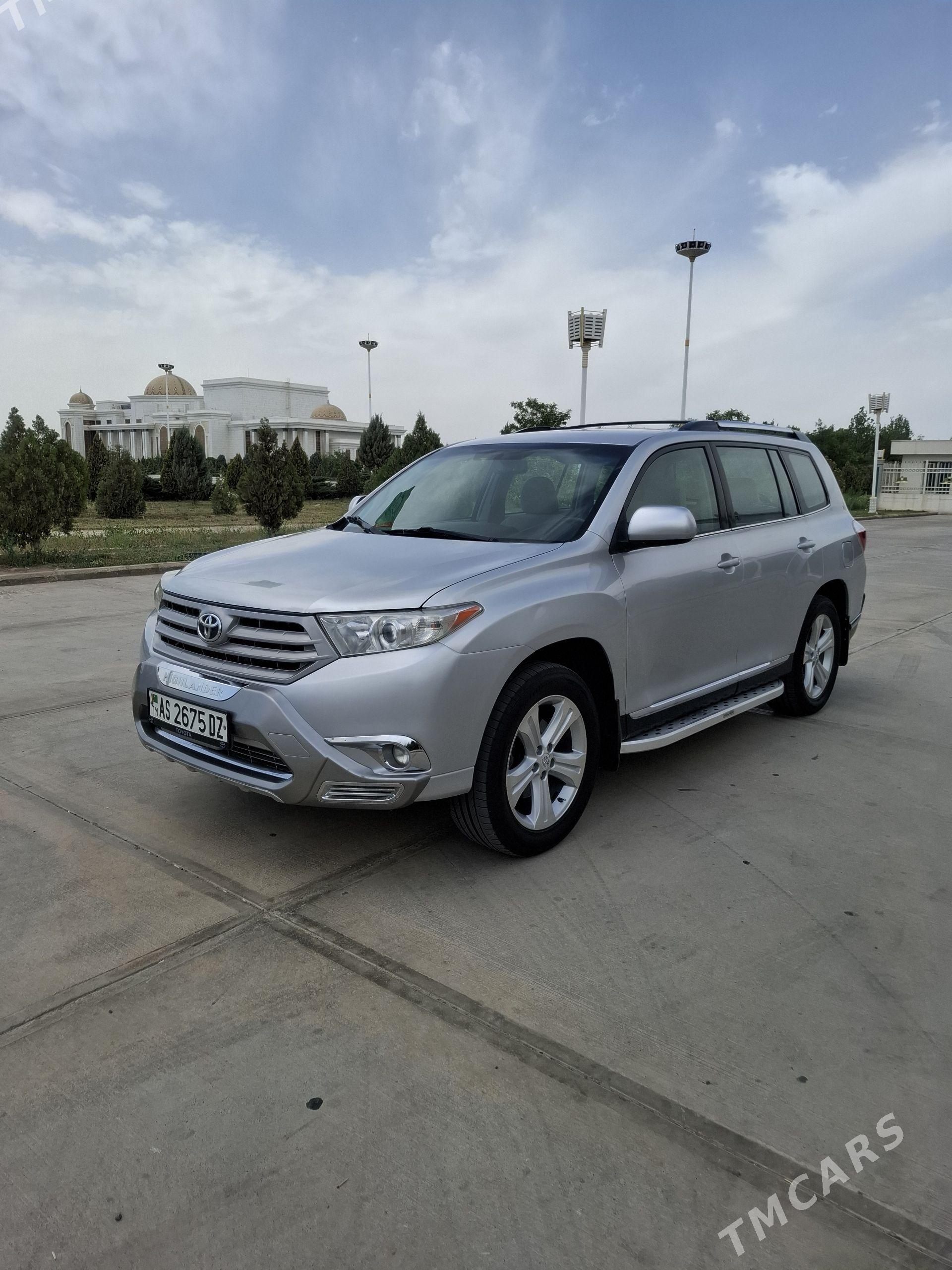 Toyota Highlander 2011 - 350 000 TMT - Дашогуз - img 1