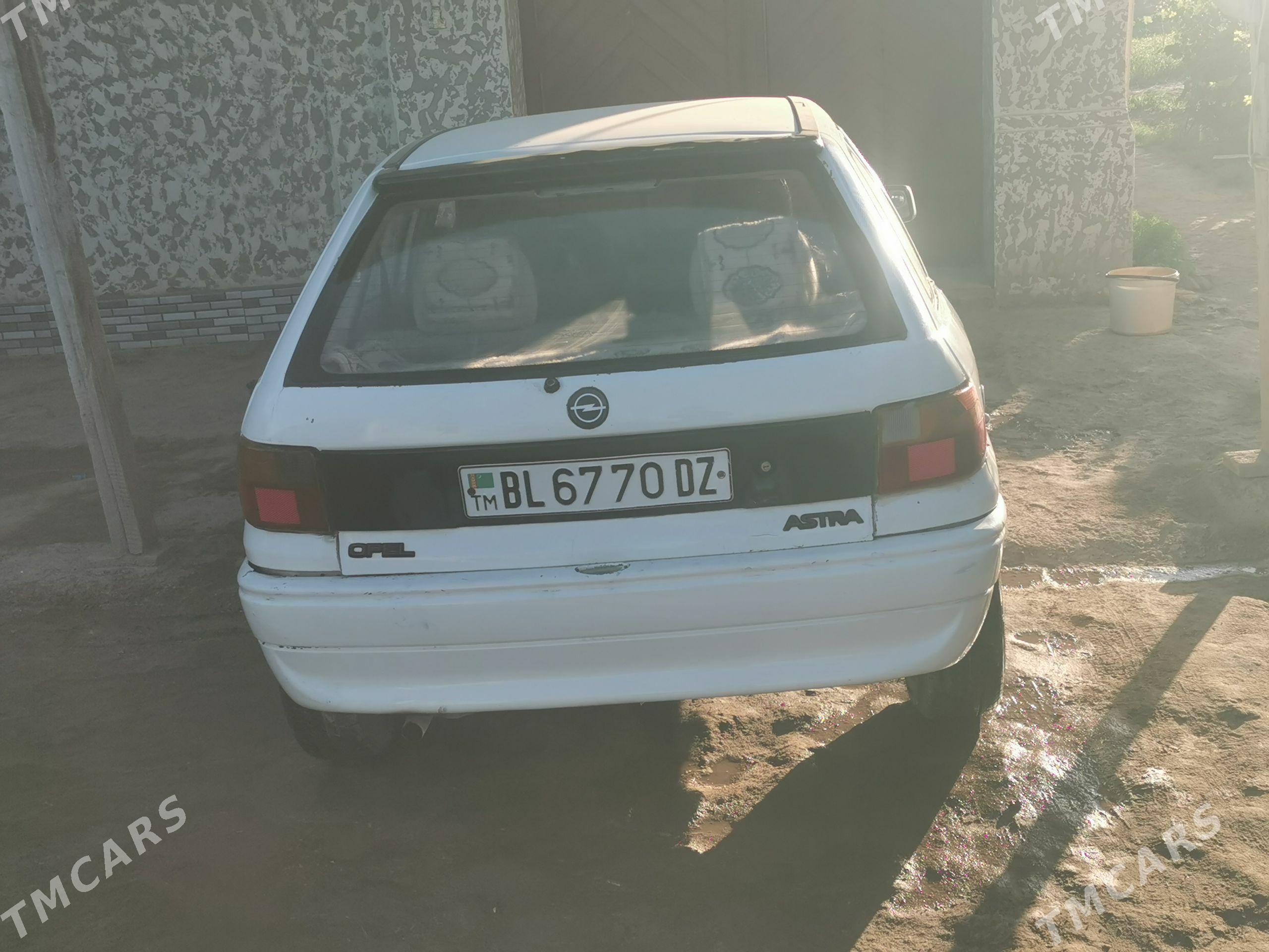 Opel Astra 1992 - 42 000 TMT - Gurbansoltan Eje - img 1
