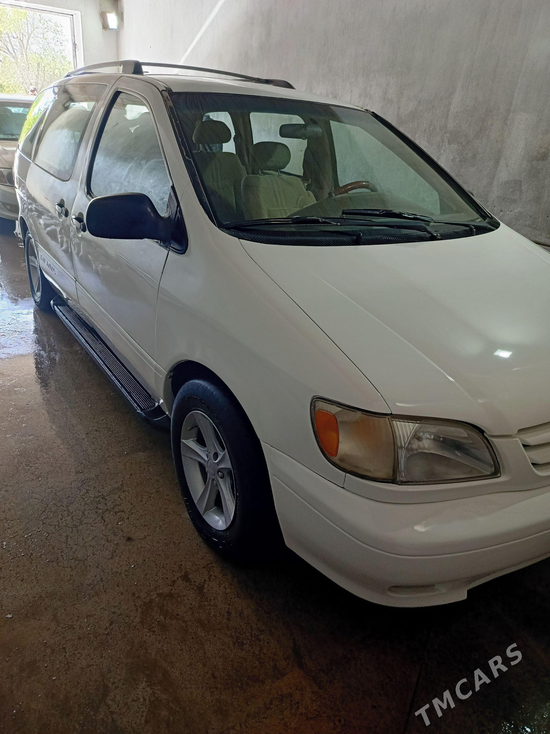 Toyota Sienna 2002 - 170 000 TMT - Губадаг - img 1