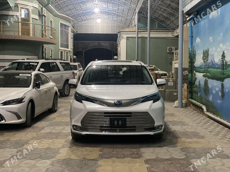 Toyota Sienna 2024 - 600 000 TMT - Мары - img 1