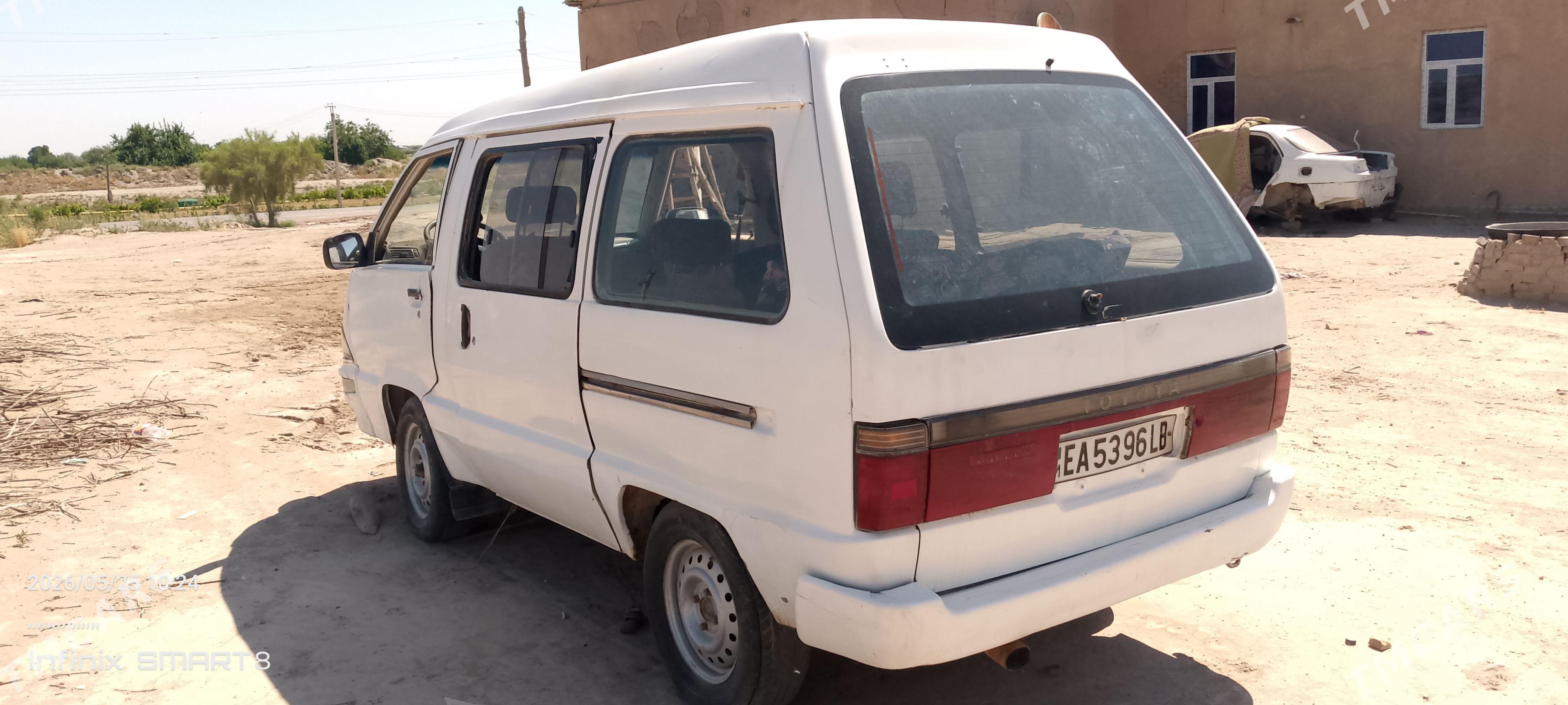 Toyota Town Ace 1997 - 15 000 TMT - Халач - img 1