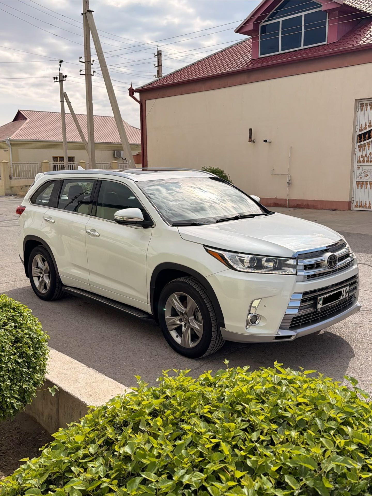 Toyota Highlander 2018 - 495 000 TMT - Ашхабад - img 1