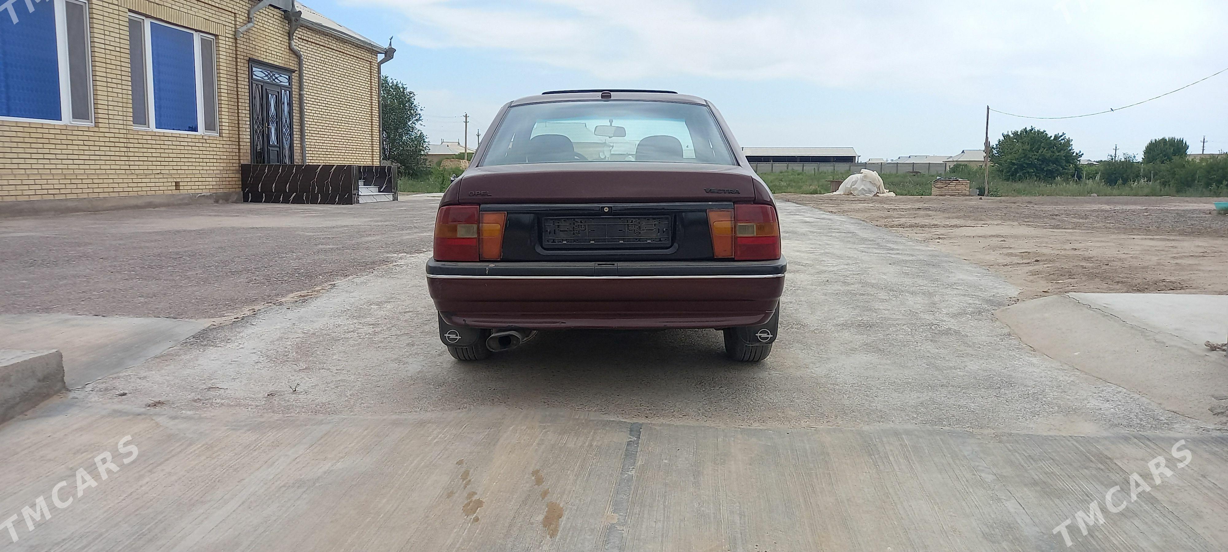 Opel Vectra 1991 - 42 000 TMT - Мары - img 1