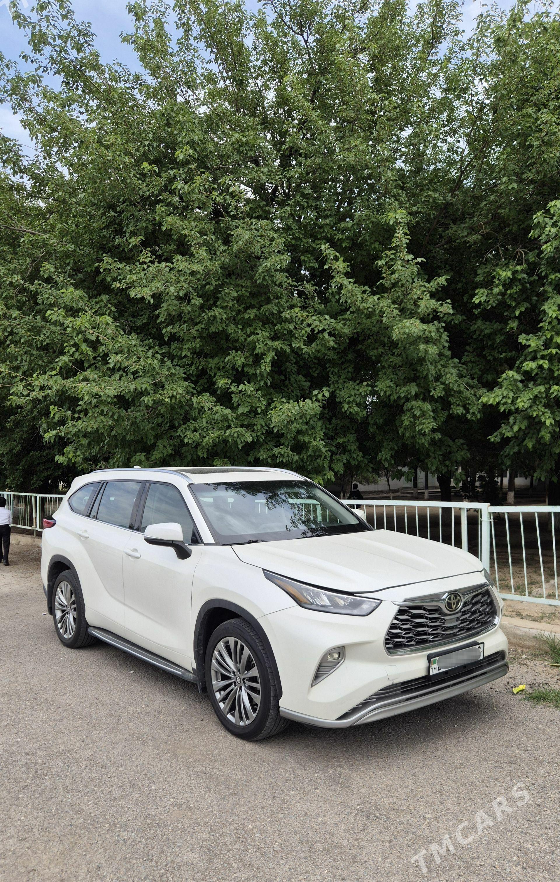 Toyota Highlander 2021 - 625 000 TMT - Ашхабад - img 1
