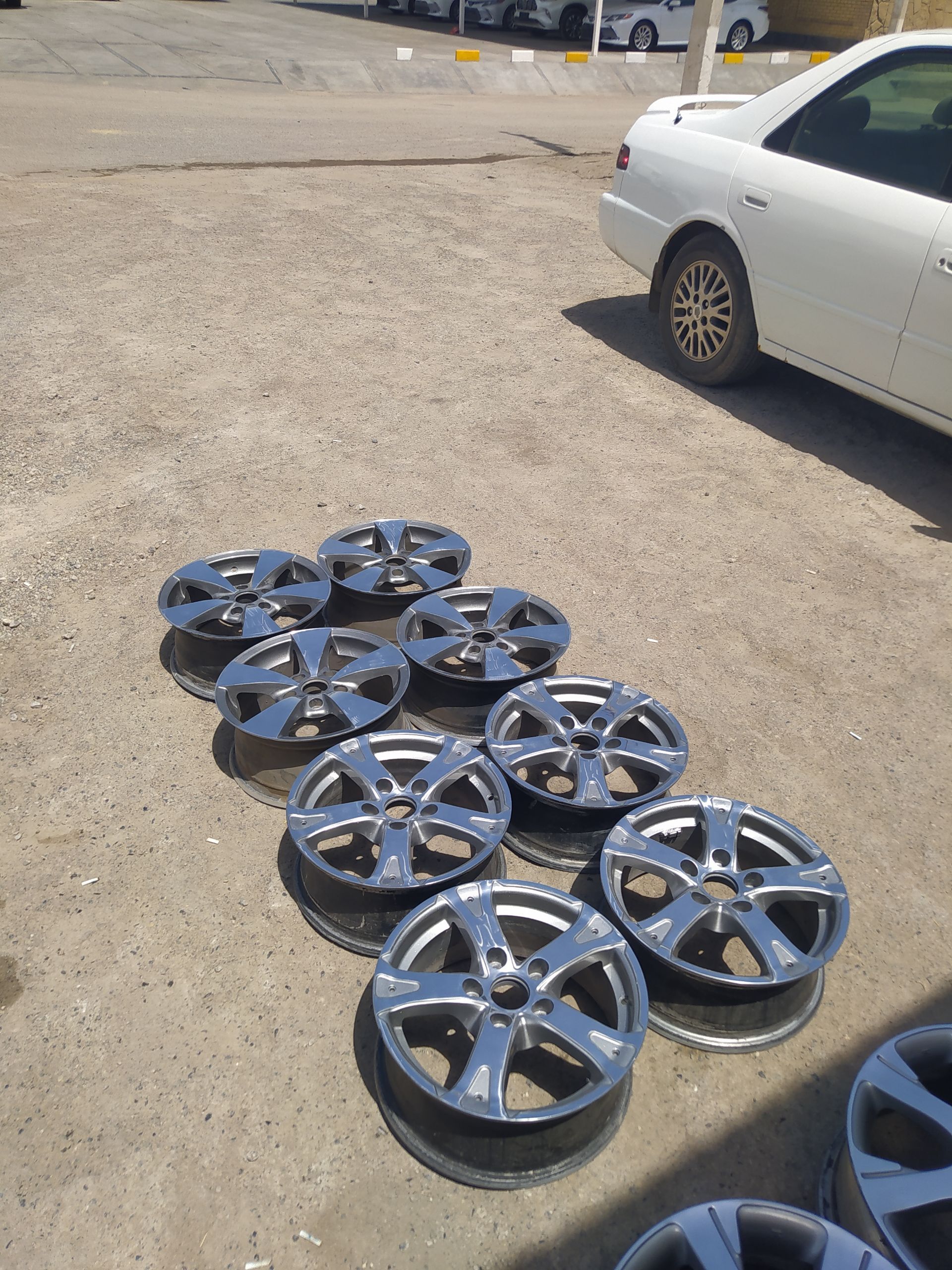 tayota disga hrom R15 2 000 TMT - Mary - img 1