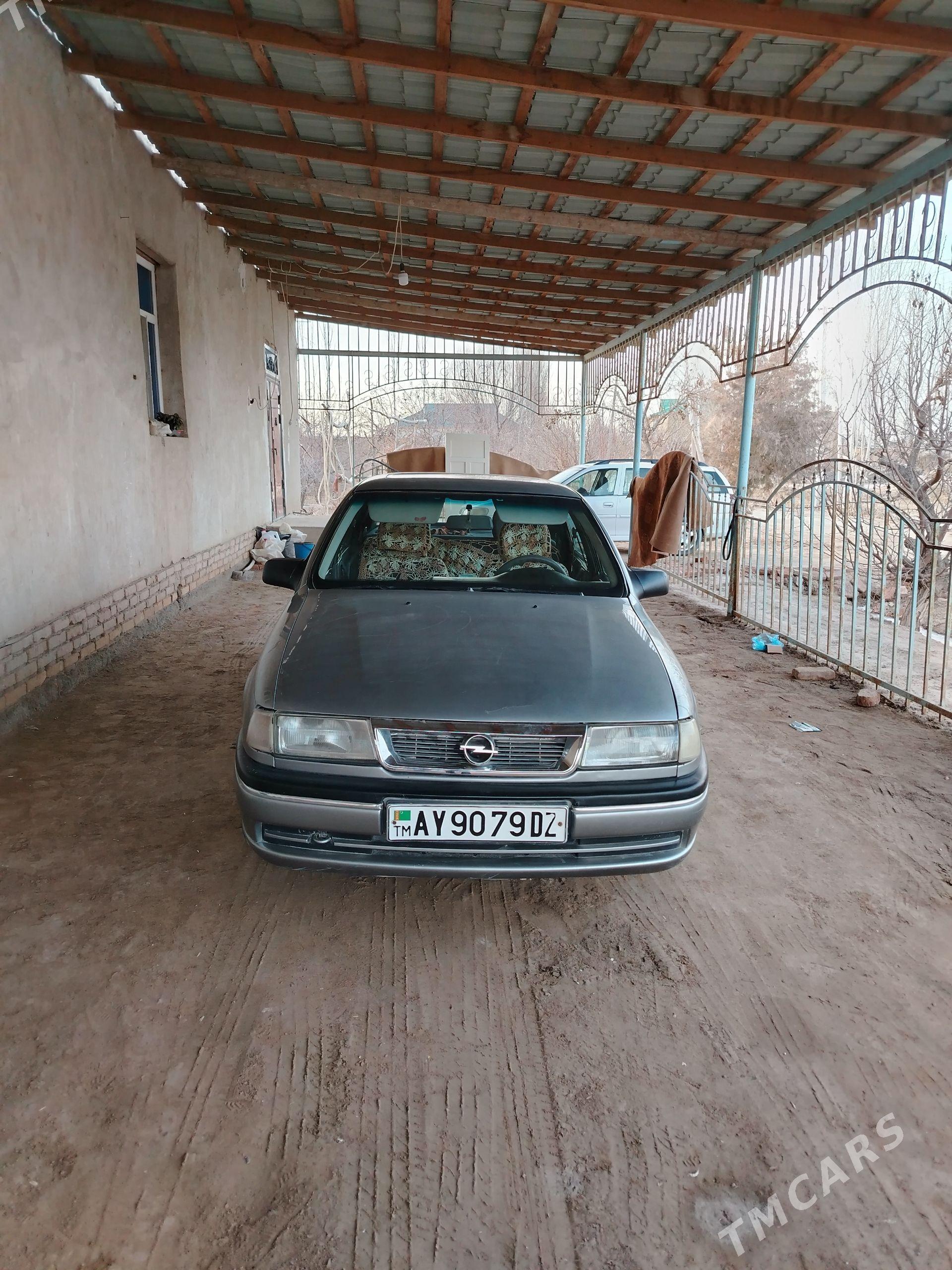 Opel Vectra 1993 - 40 000 TMT - Гурбансолтан Едже - img 1