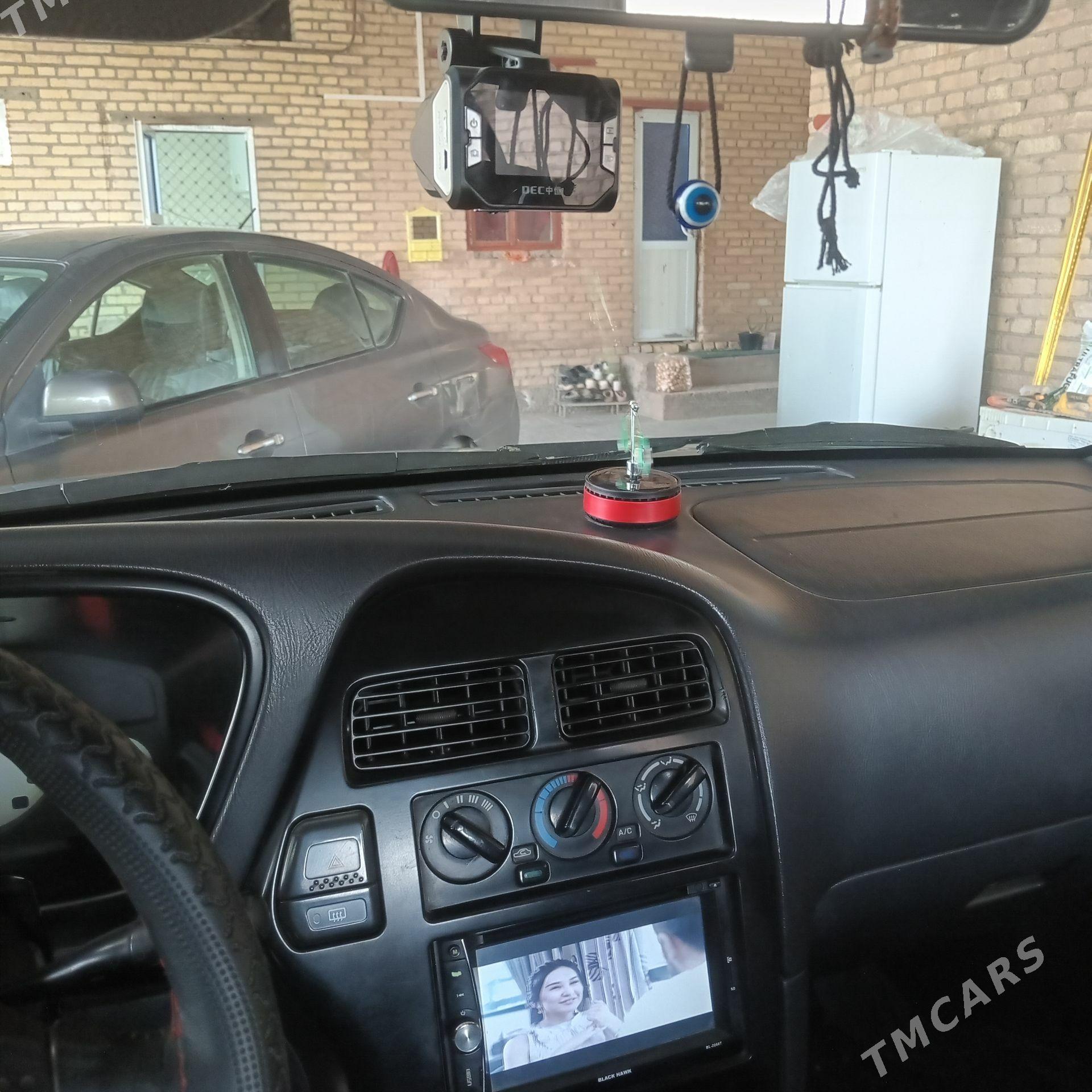 Nissan Pathfinder 2000 - 120 000 TMT - Дянев - img 1
