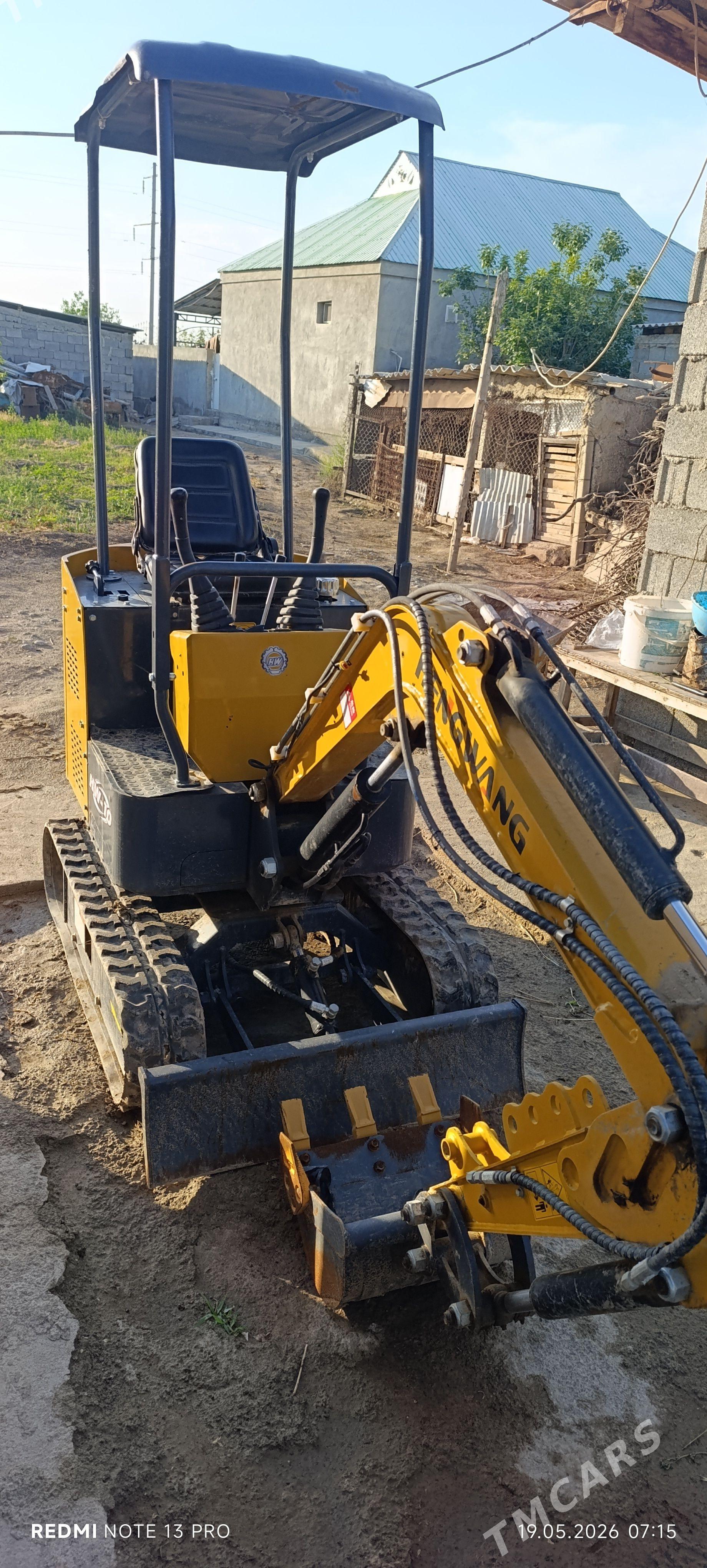 JCB 3CX Compact 2025 - 100 000 TMT - Гёкдепе - img 1