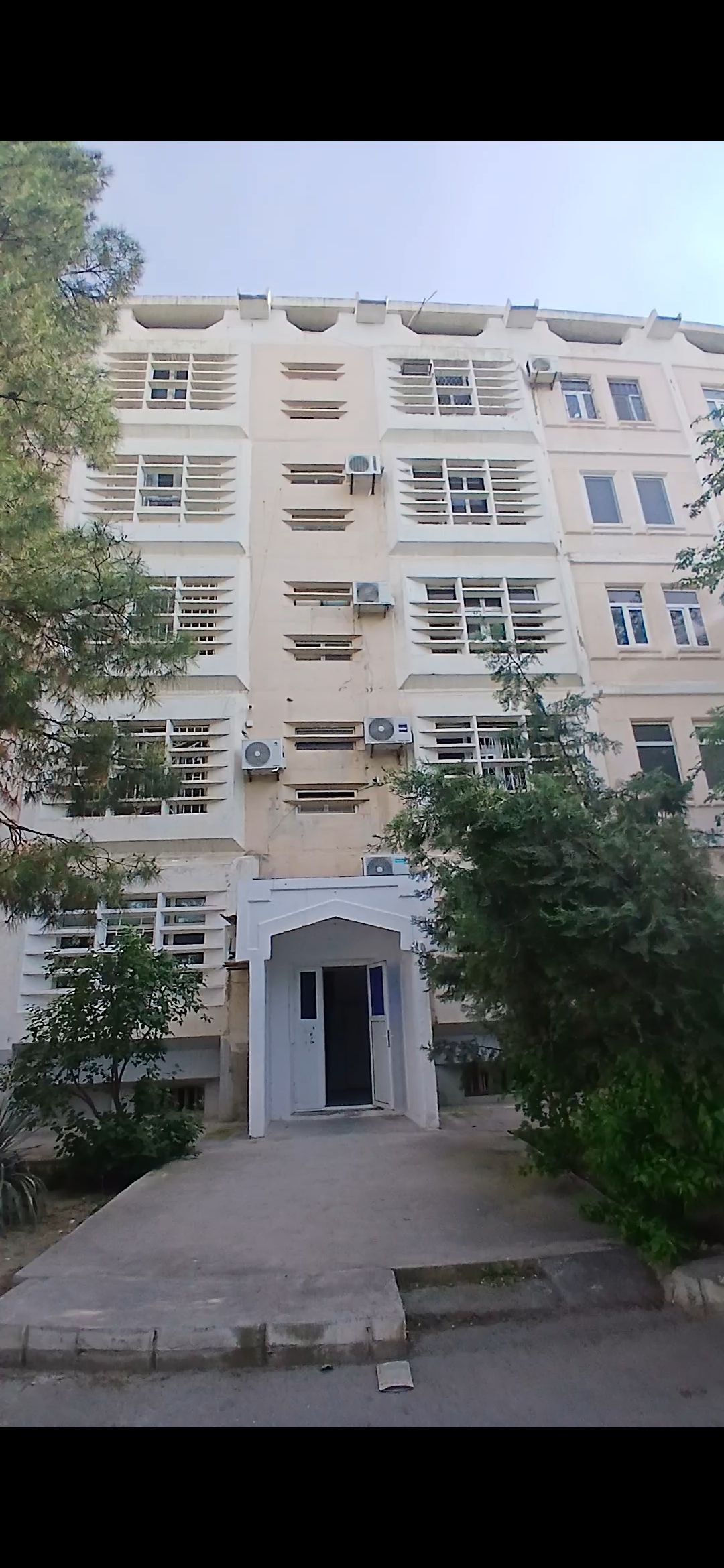 ГАУДАН В АРКАЧКА 3+1-КОМ - Гаудан "В" - img 1