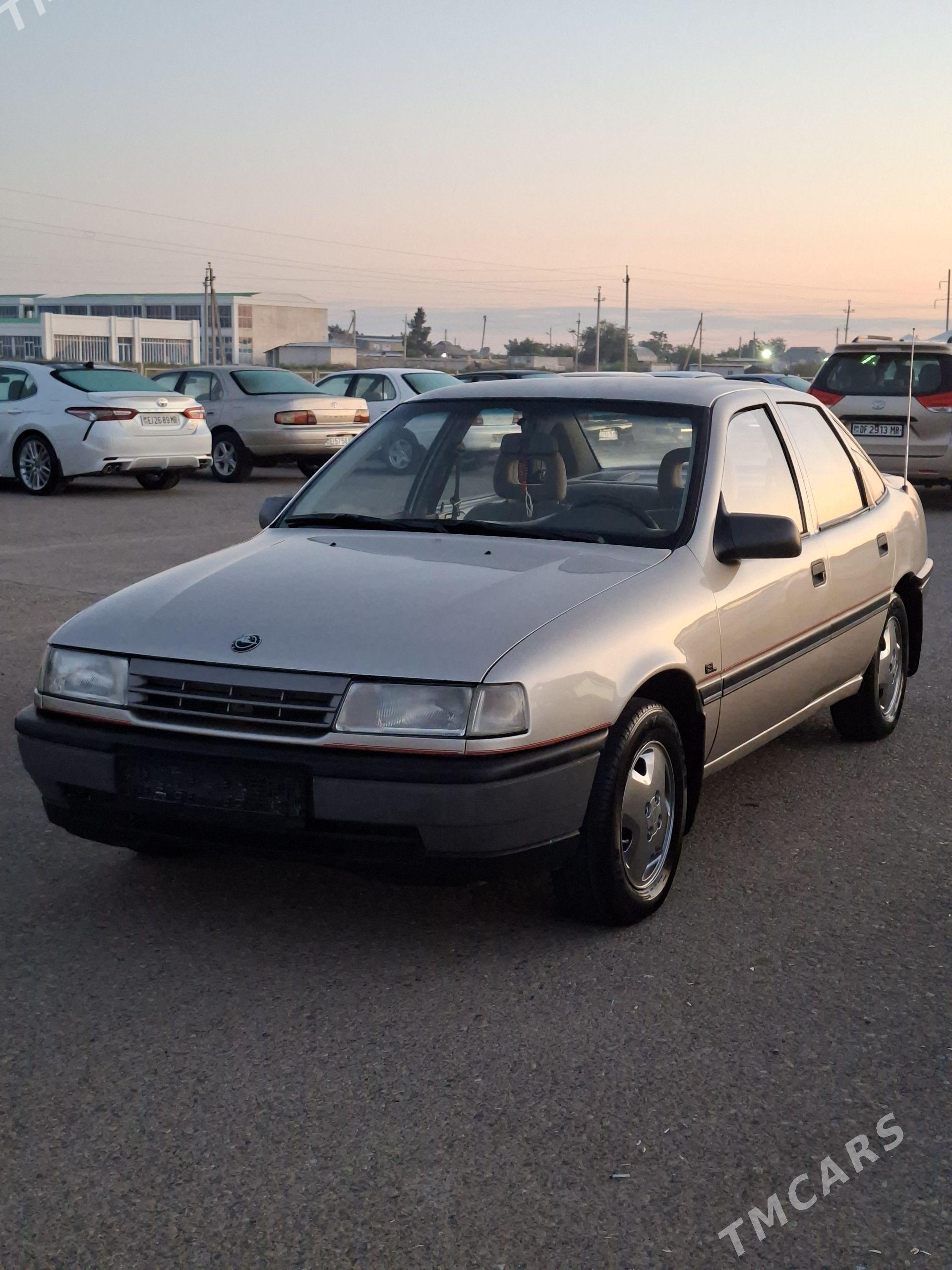 Opel Vectra 1993 - 60 000 TMT - Мары - img 1