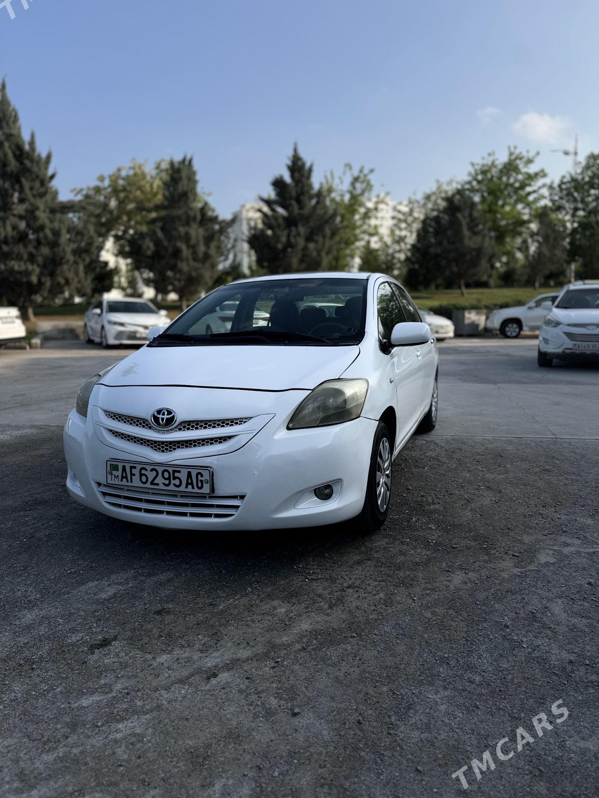 Toyota Yaris 2006 - 125 000 TMT - Мир 1 - img 1