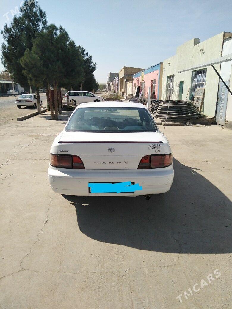 Toyota Camry 1993 - 100 000 TMT - Керки - img 1